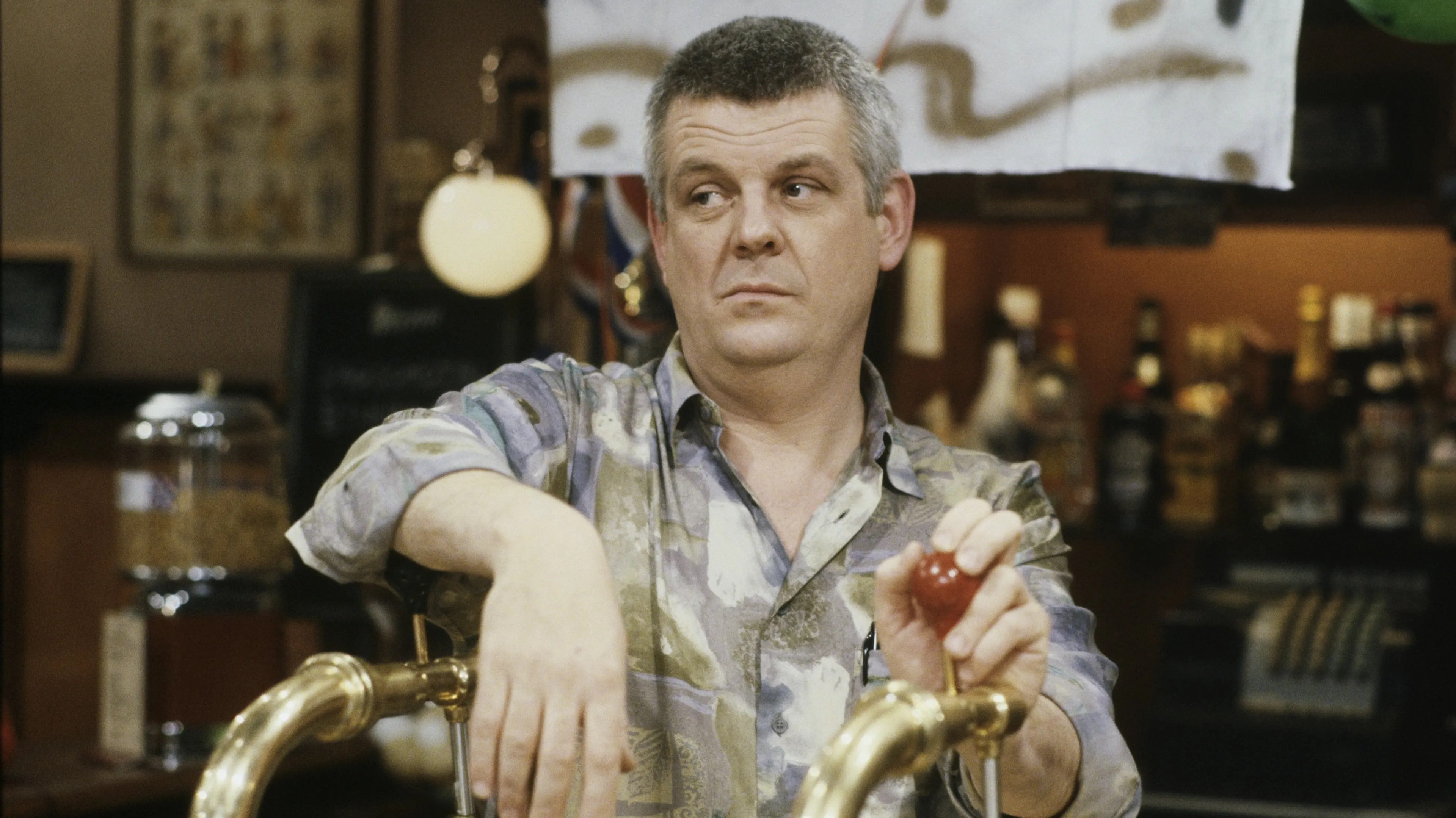Acteur Frits Jansma, 'barman JP' in Onderweg naar morgen, overleden (74)