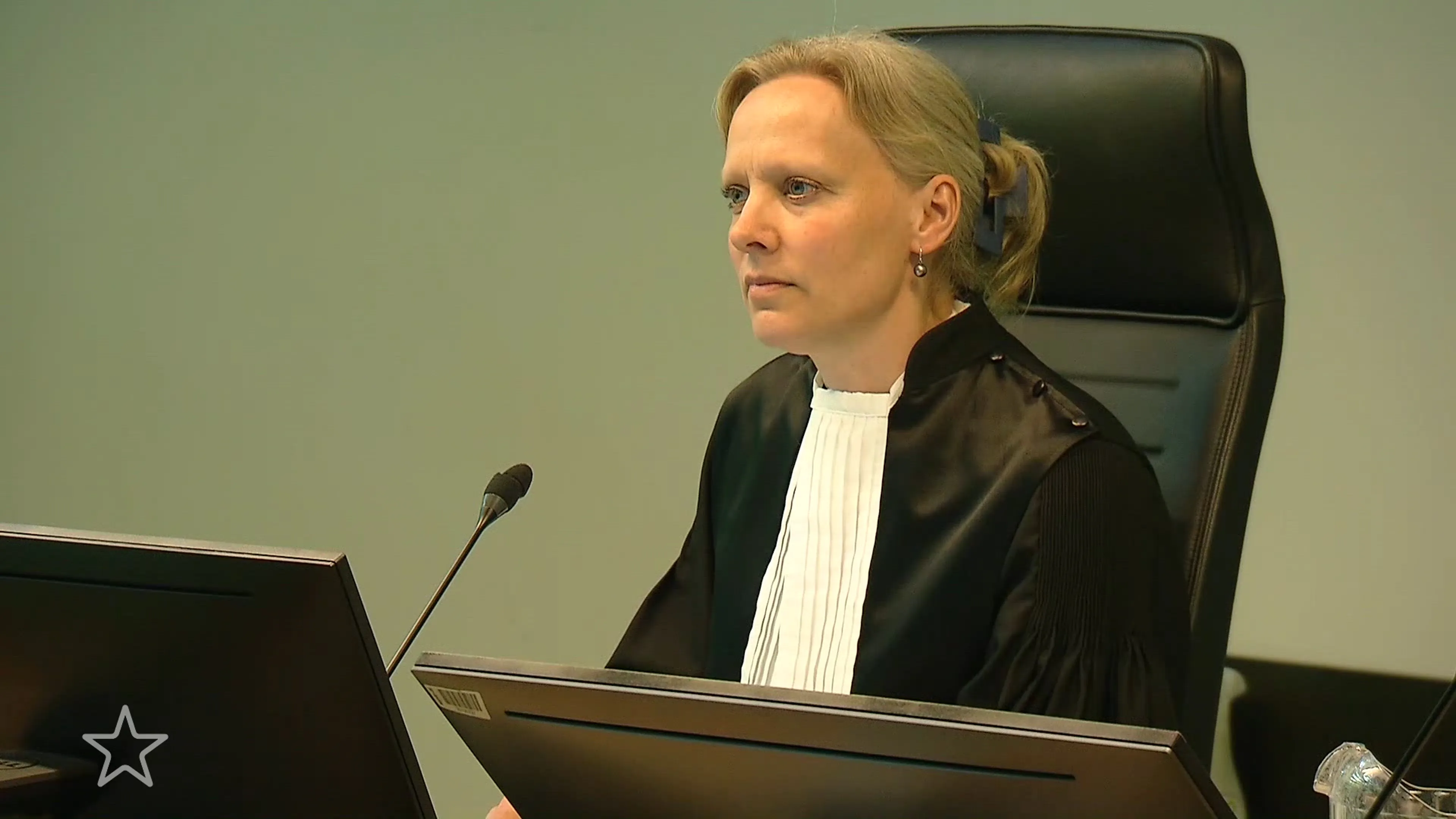 Ferry Doedens krijgt 800 euro boete voor rijden onder invloed