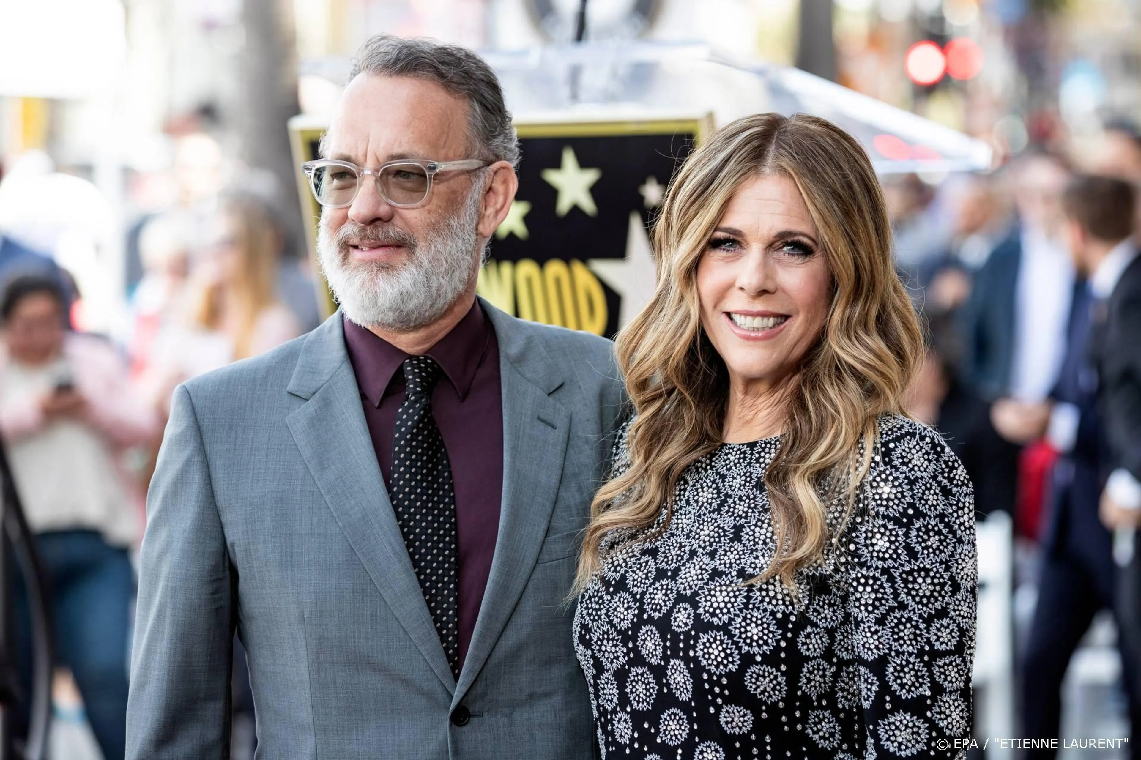 Sterren steunen Tom Hanks na coronabesmetting