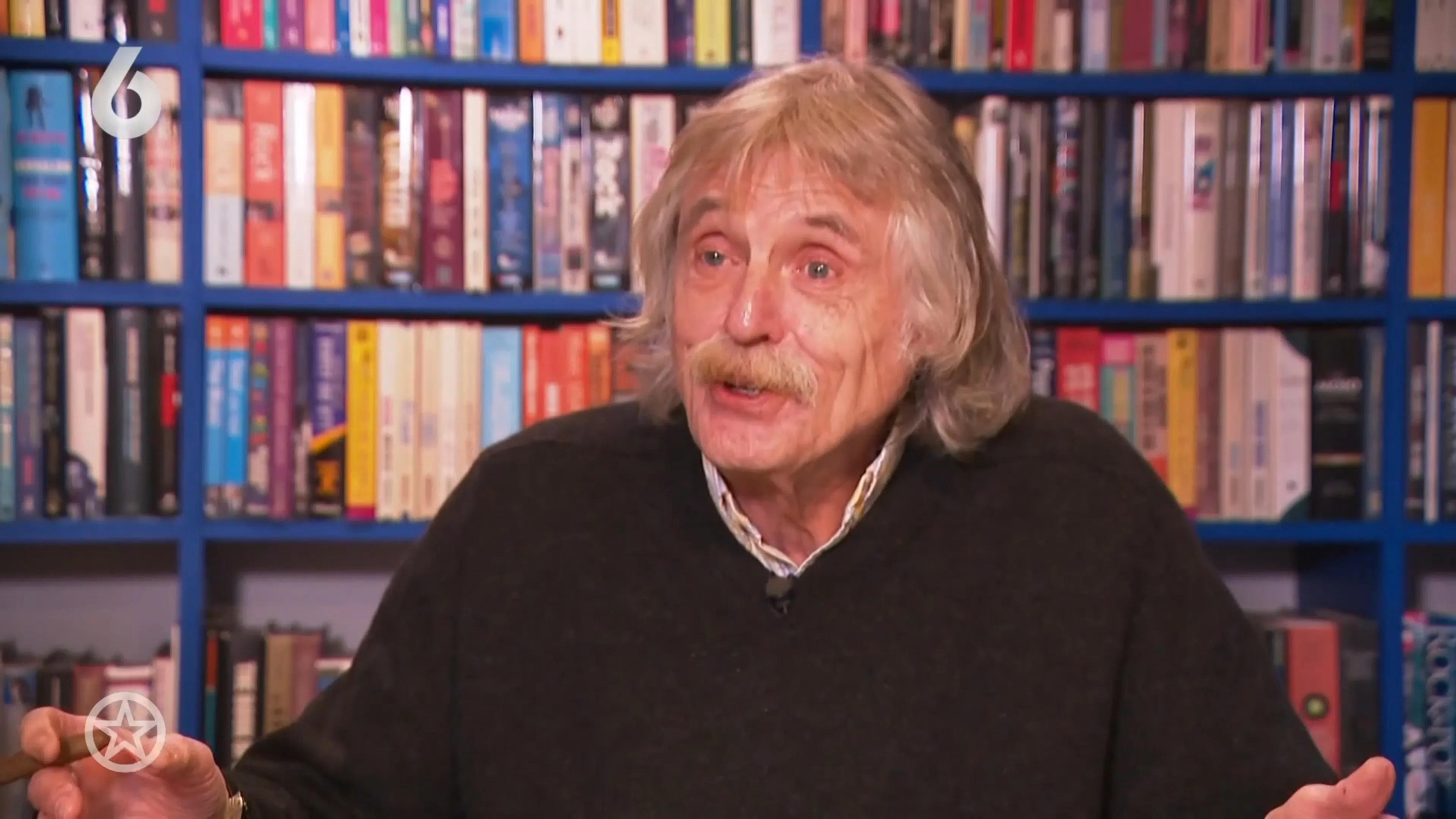 Johan Derksen heeft zijn VI-collega's niet gemist tijdens de winterstop