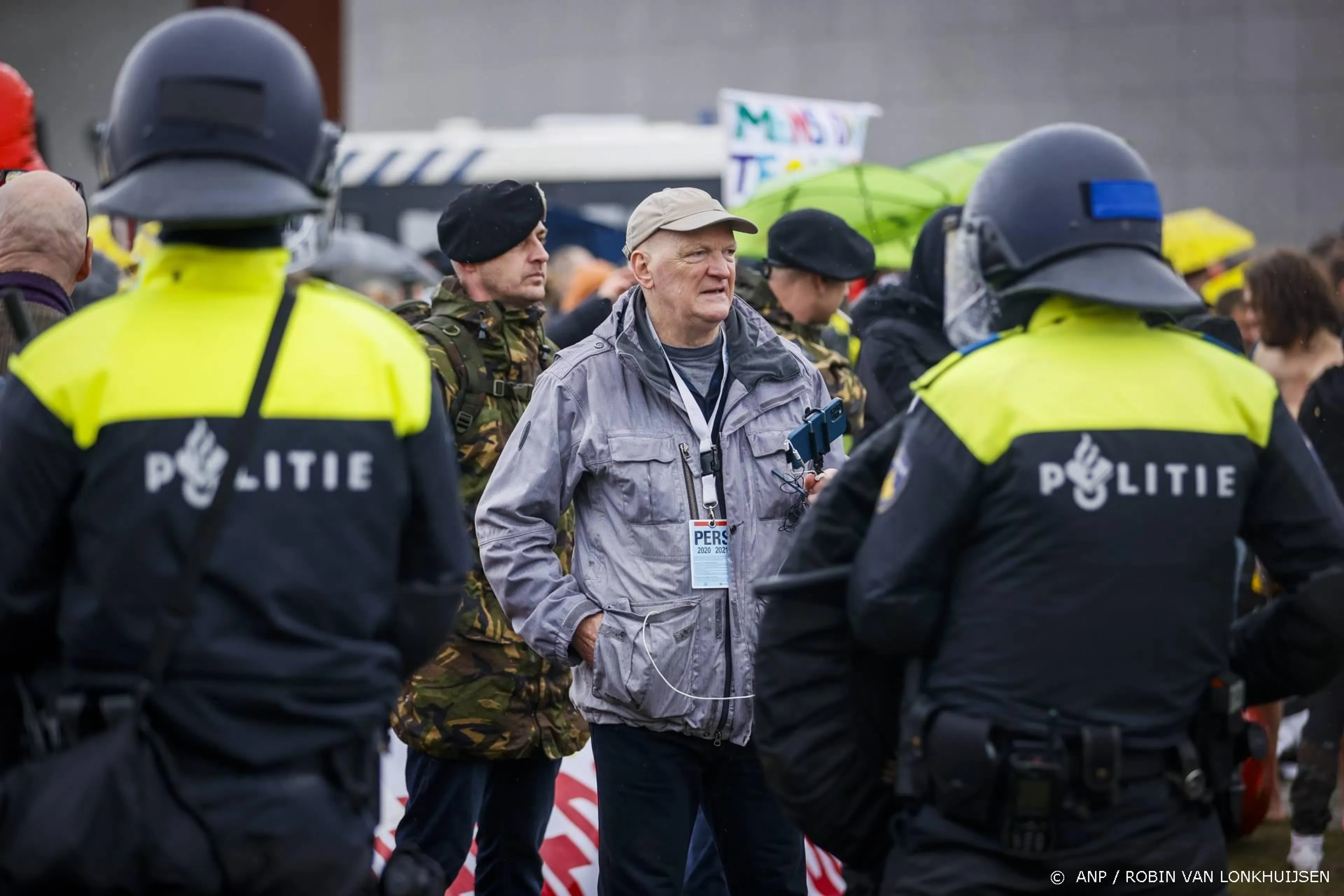 Arnold Karskens van Ongehoord Nederland opgepakt