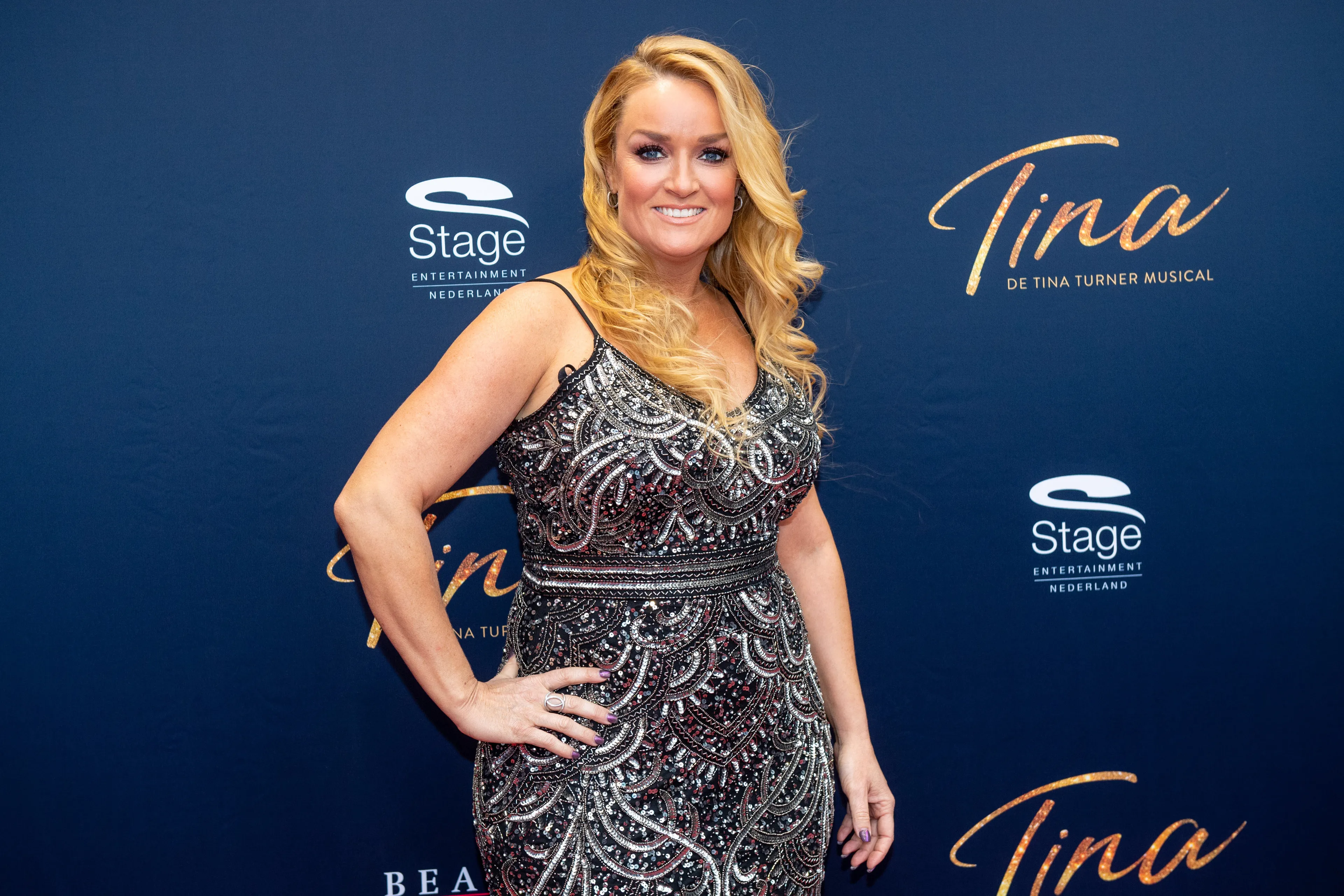 Samantha Steenwijk wordt verrast door haar ouders