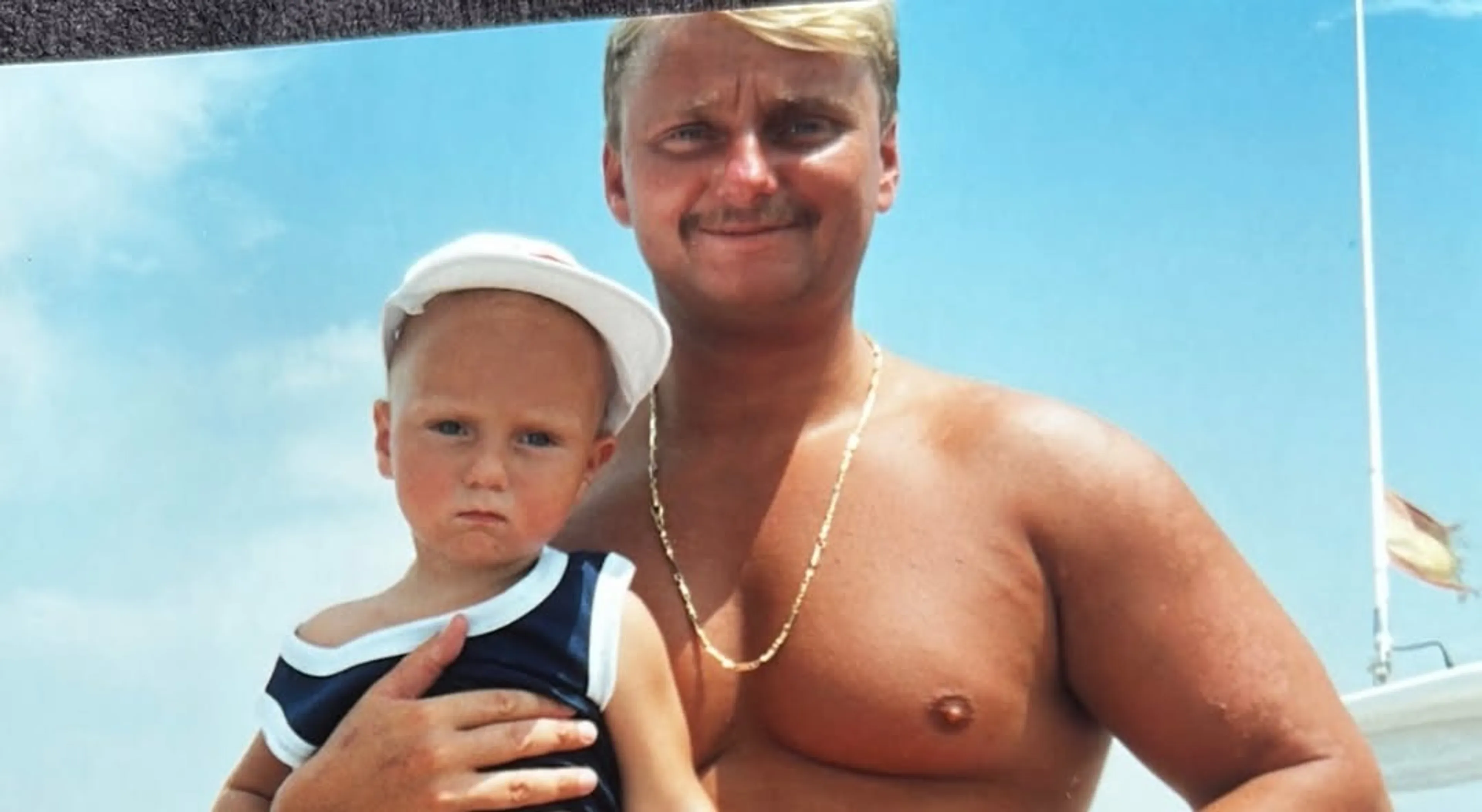 Zoon Cor van Hout deelt oude foto en levenslessen van vader