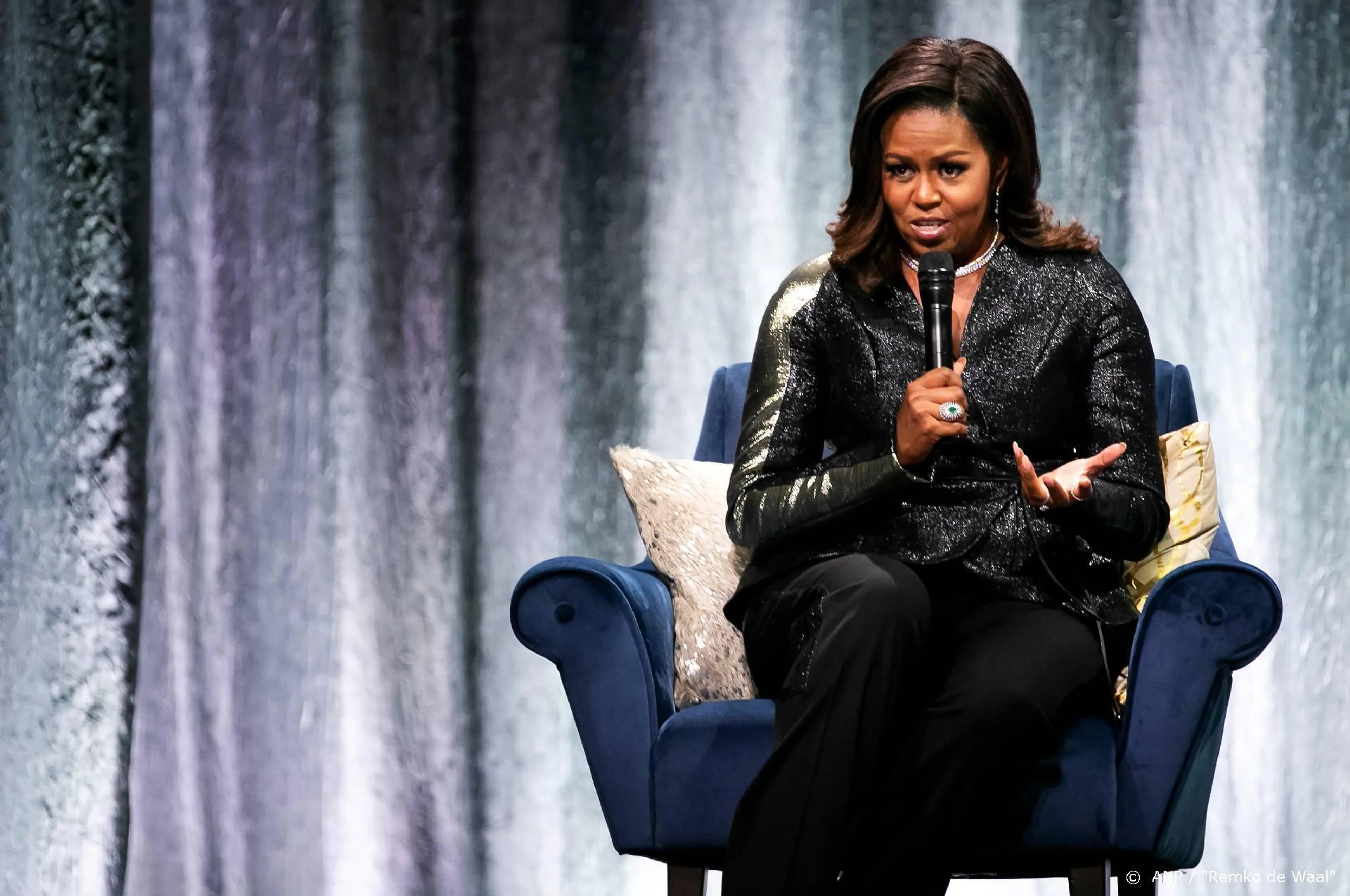 Michelle Obama wint Grammy voor audioboek Becoming
