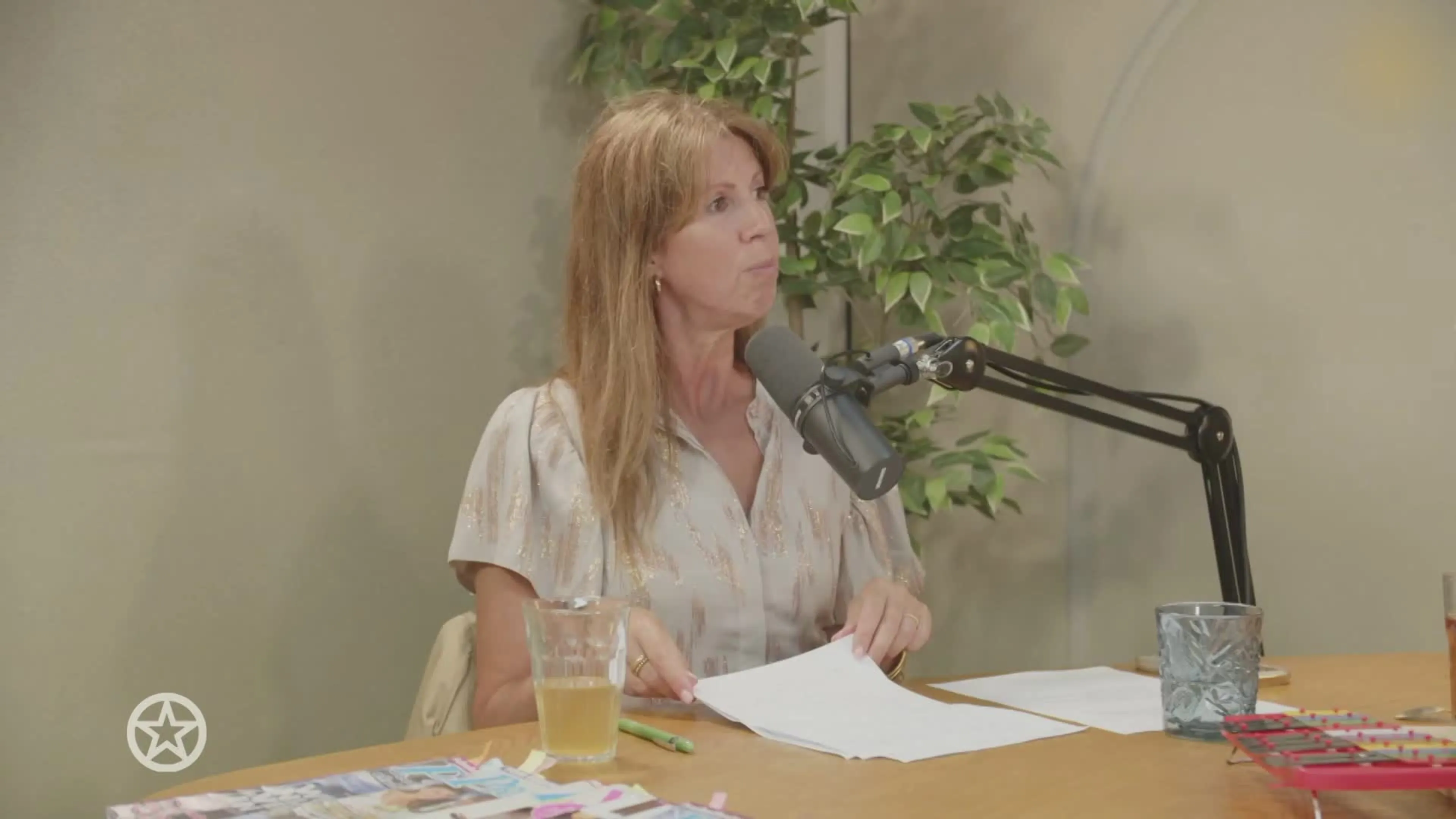 Isa Hoes zou kunnen daten met een vrouw