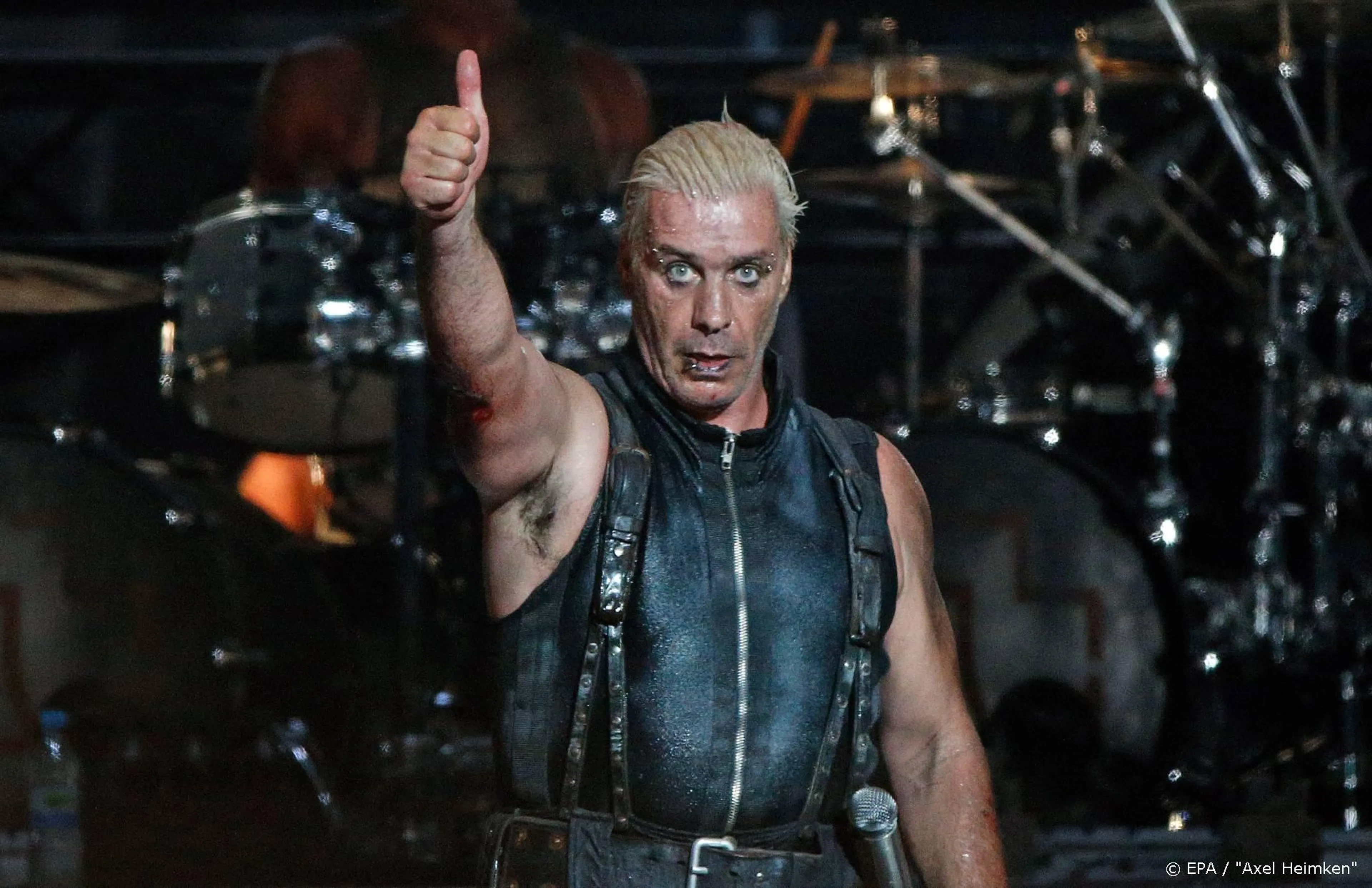 Rammstein ontkent coronabesmetting frontman Till Lindemann