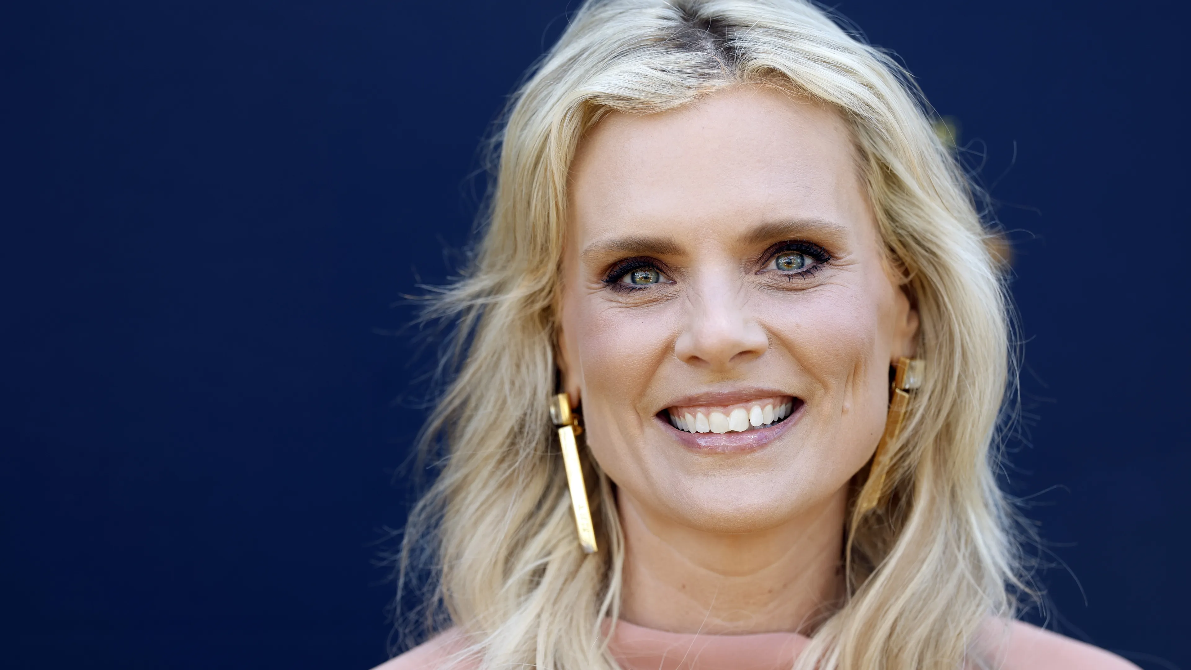 Eveline Stallaart verrast met bijzondere award: 'Ik win nooit iets!'
