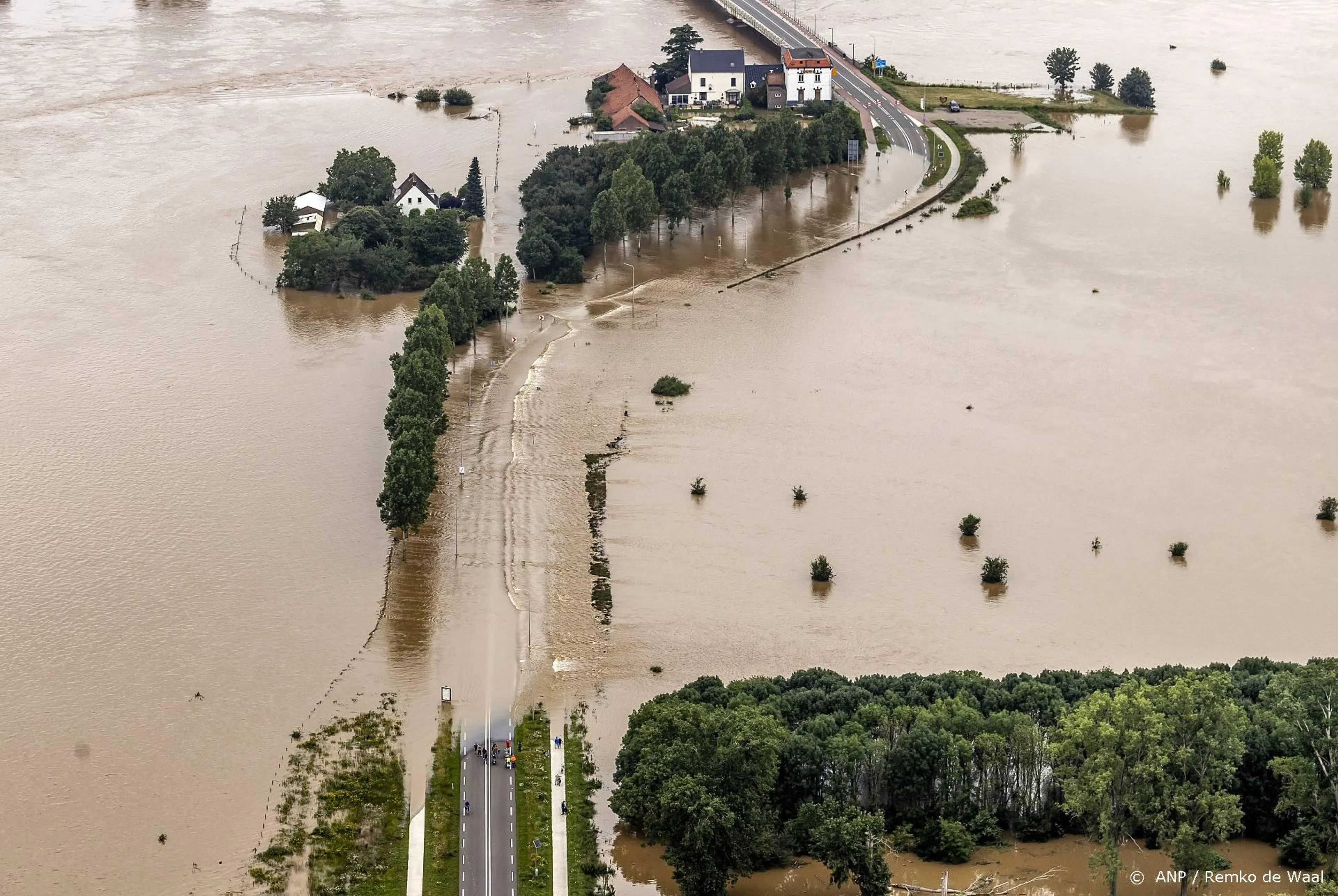 NPO Radio 2 draait 777 liedjes voor Limburg