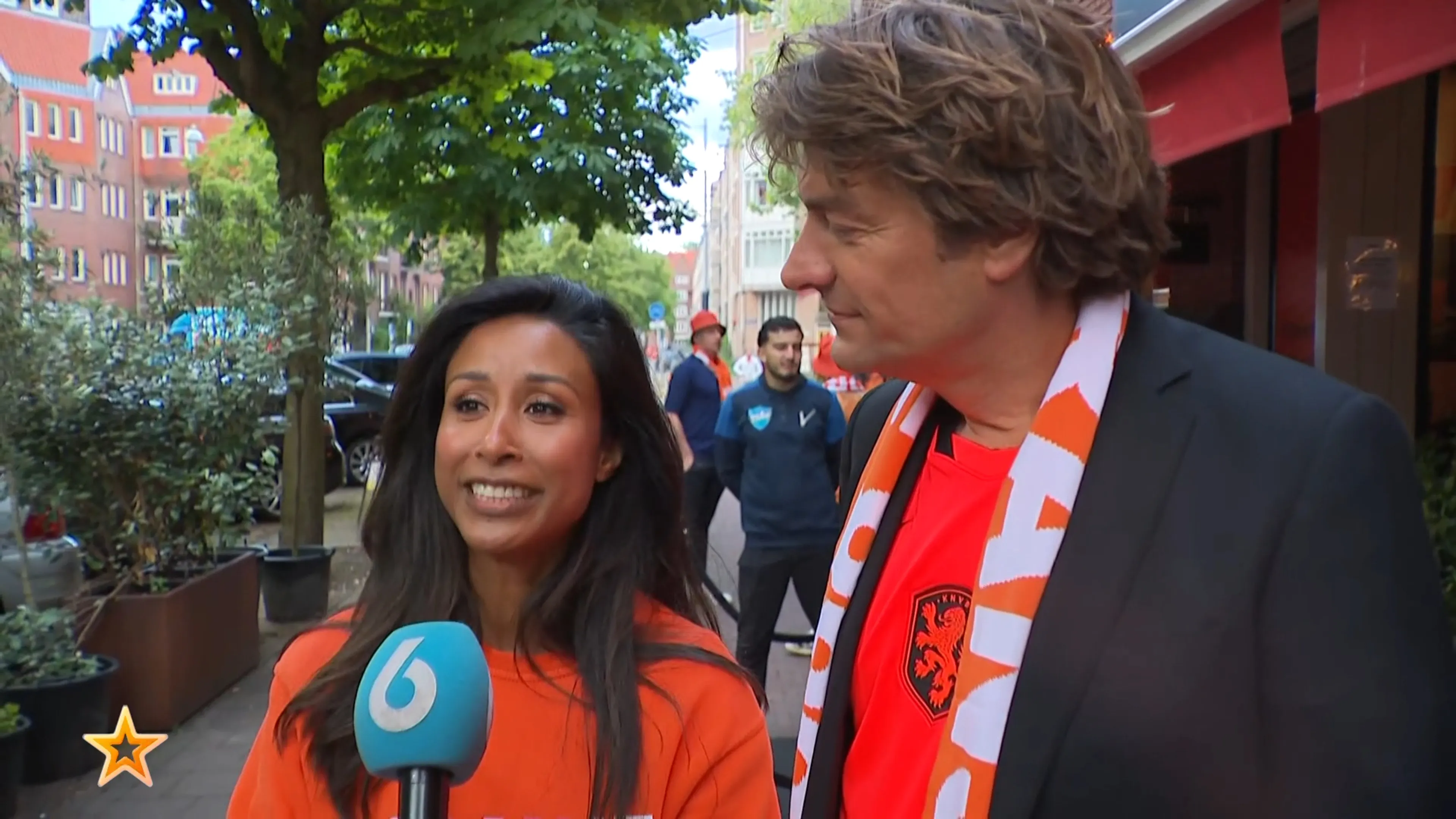 Deze WK-hits zijn volgens radiodj's Frank en Airen onmisbaar