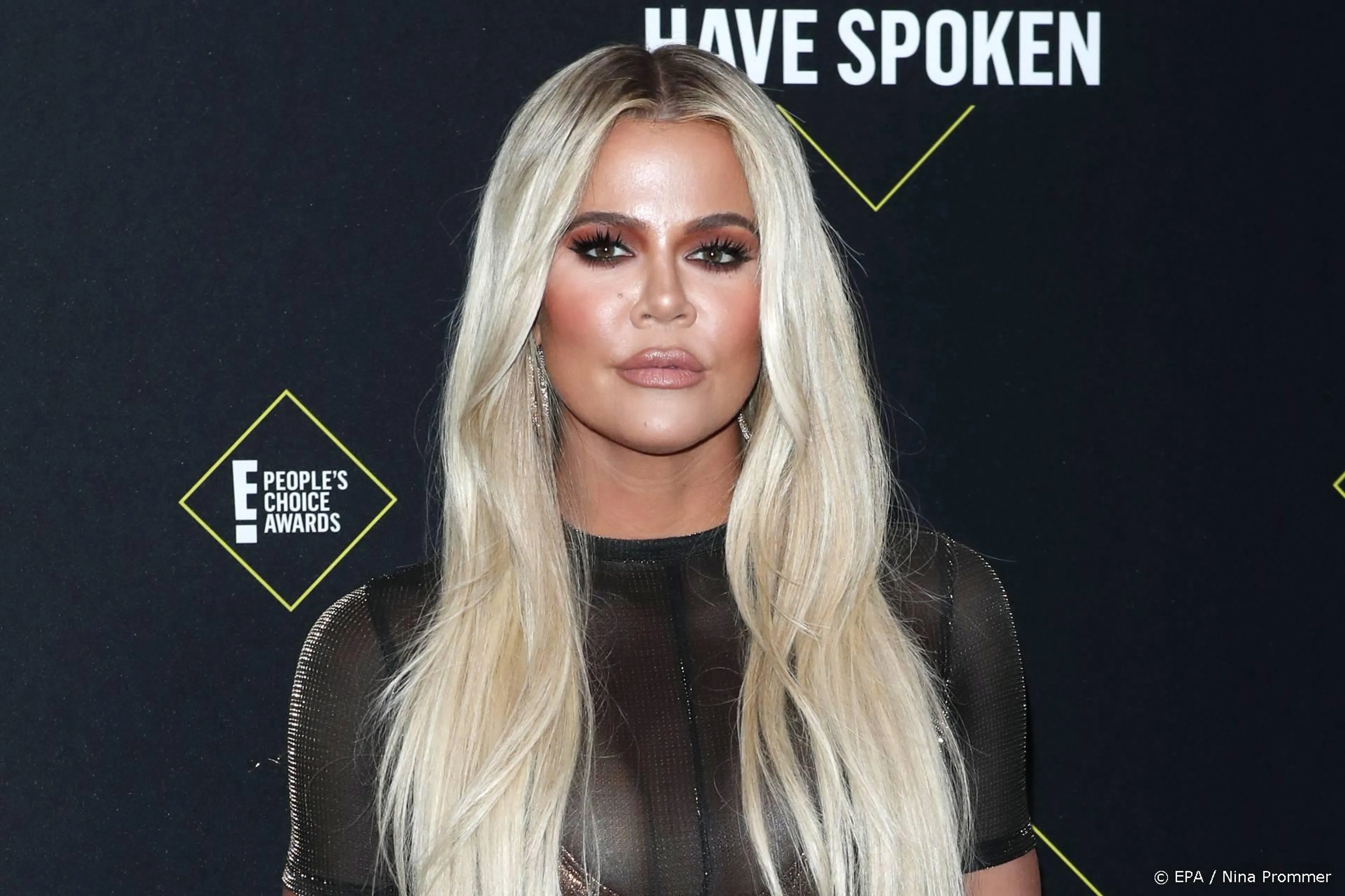Haar Khloé Kardashian viel uit tijdens coronabesmetting