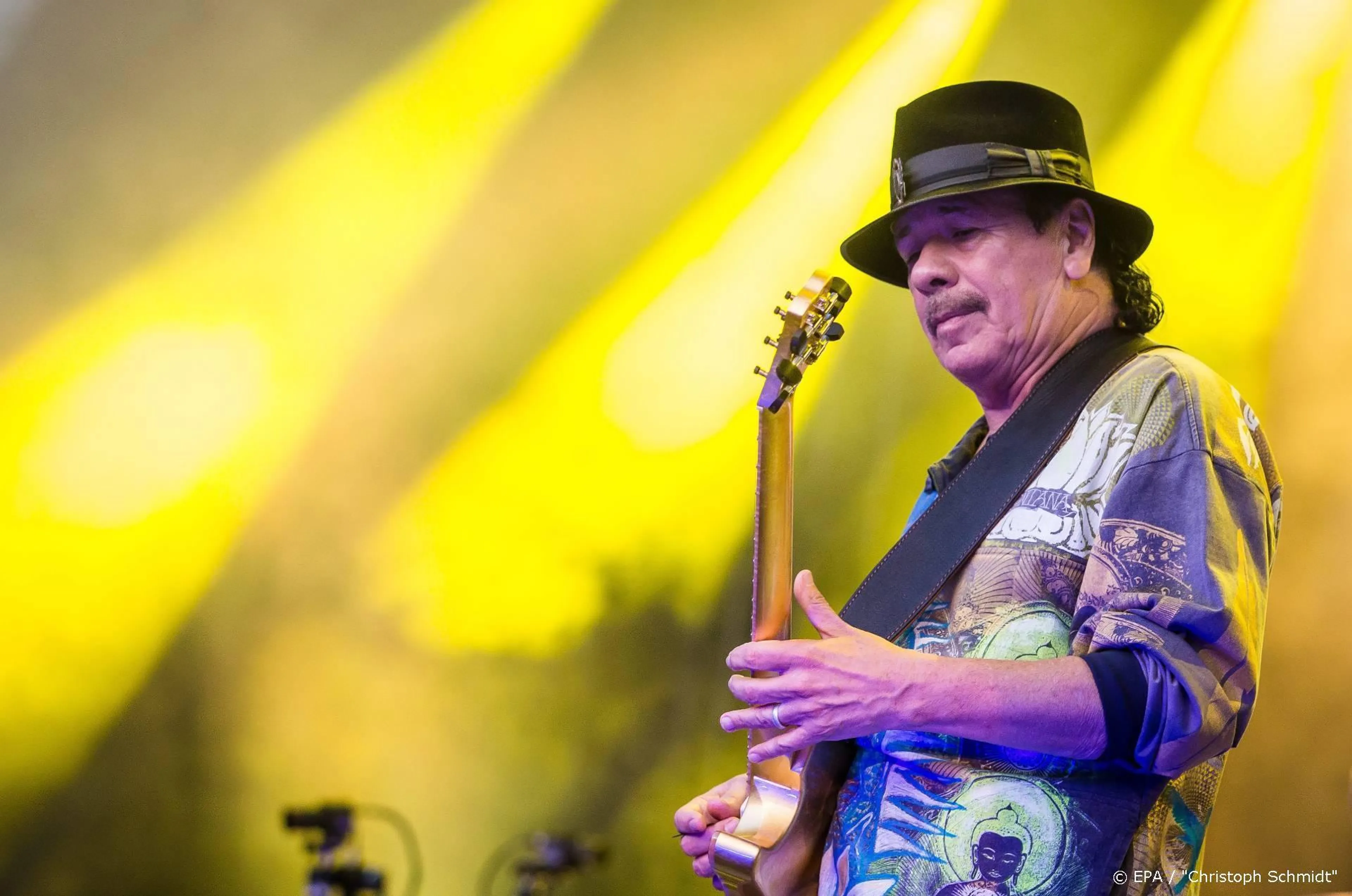 Santana komt niet naar Nederland vanwege coronavirus