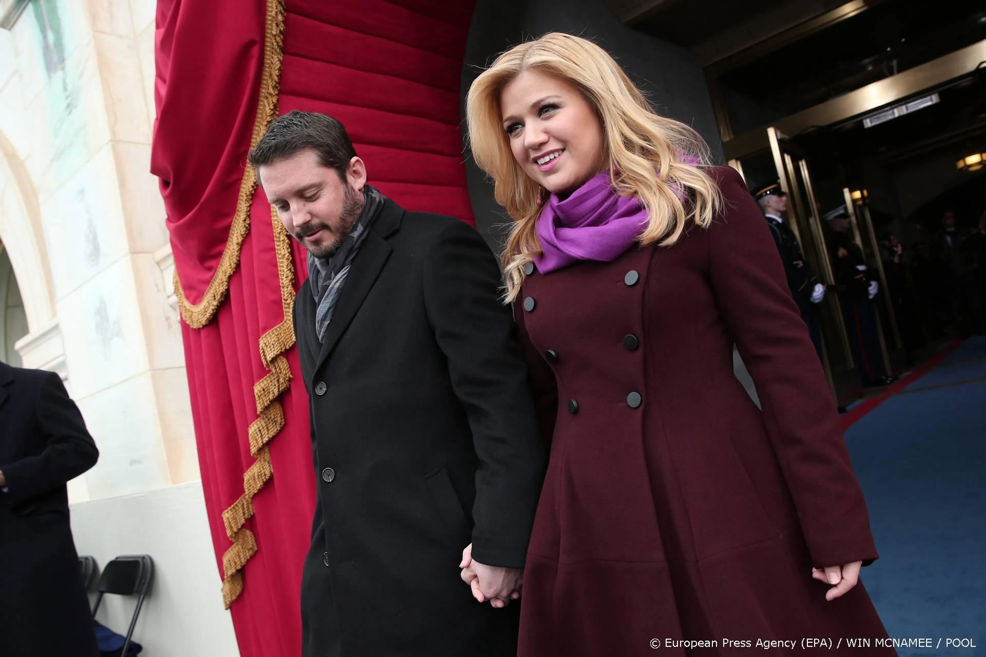 Ex-man haalt flink uit naar Kelly Clarkson