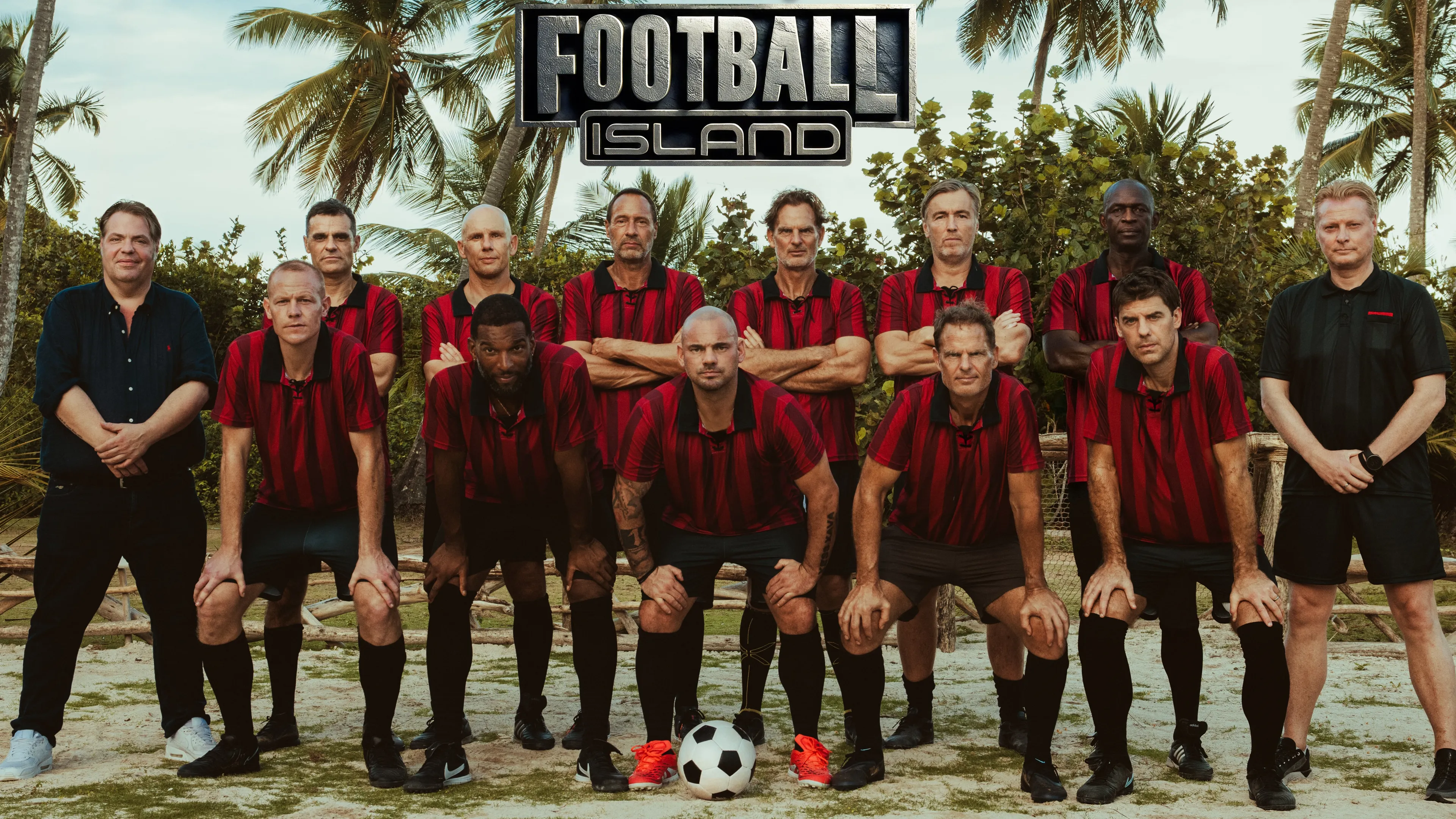 Oud-voetballers ruilen luxe leven in voor avontuur in Football Island