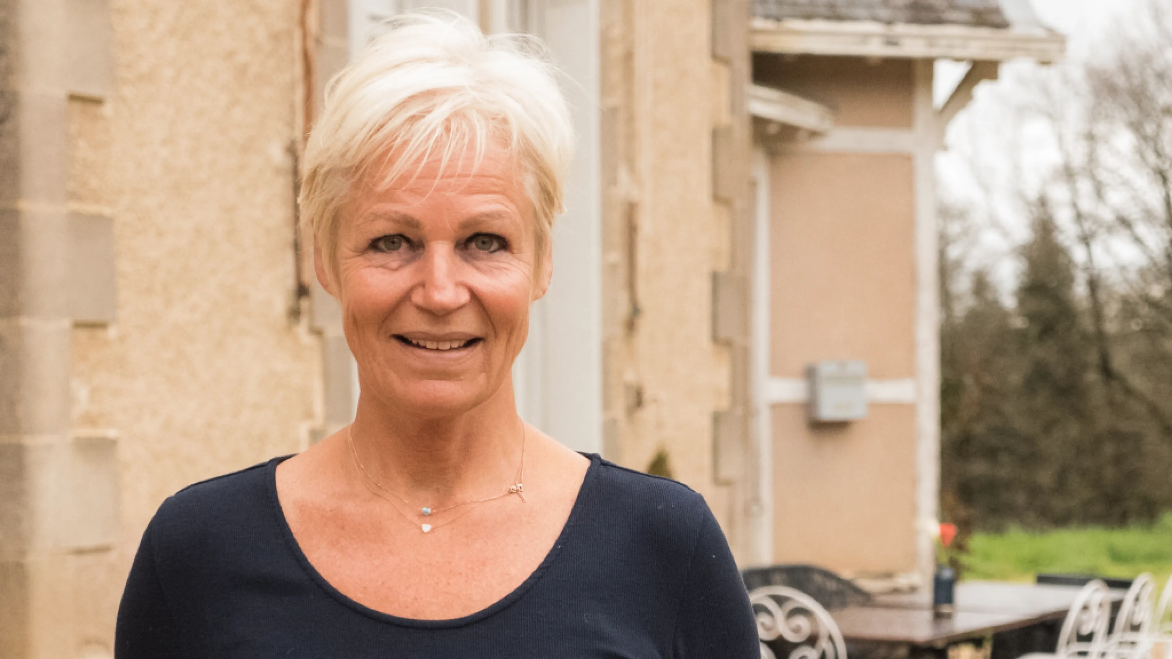 Caroline van Eeden verwelkomt eerste kleindochter