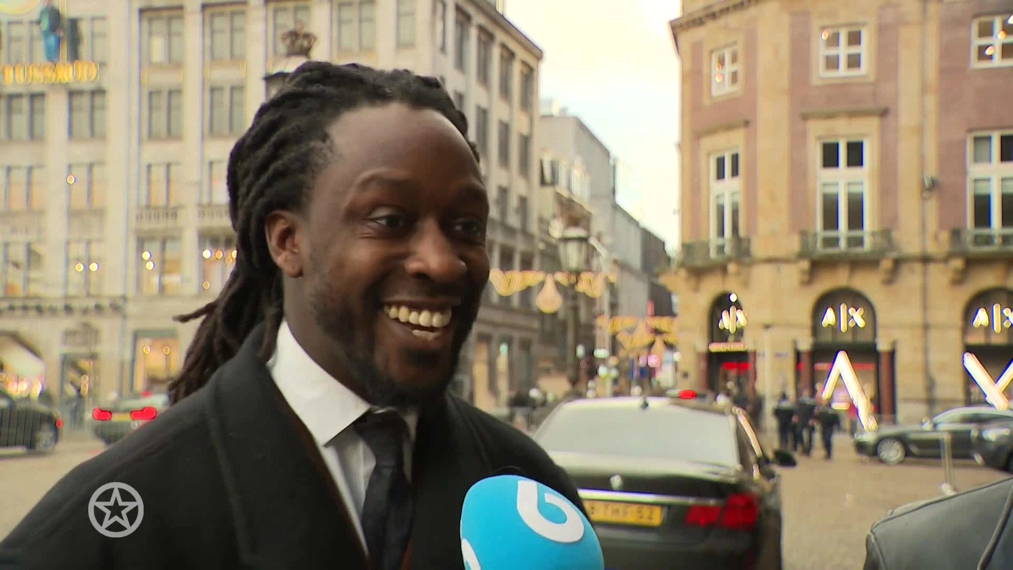 Akwasi reageert op grote ophef en gekregen steun