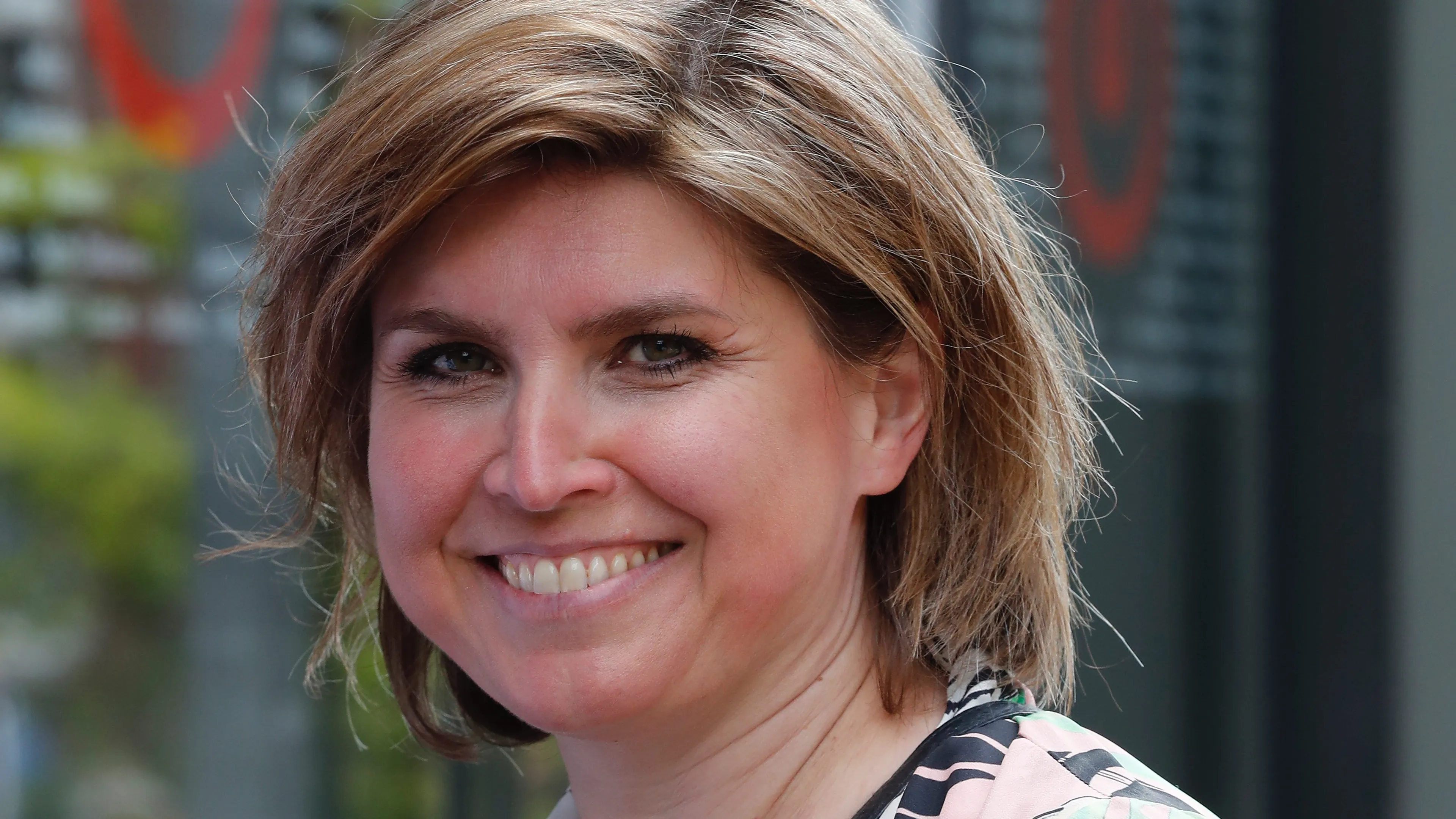 Gordon woest op Angela de Jong na pittige column