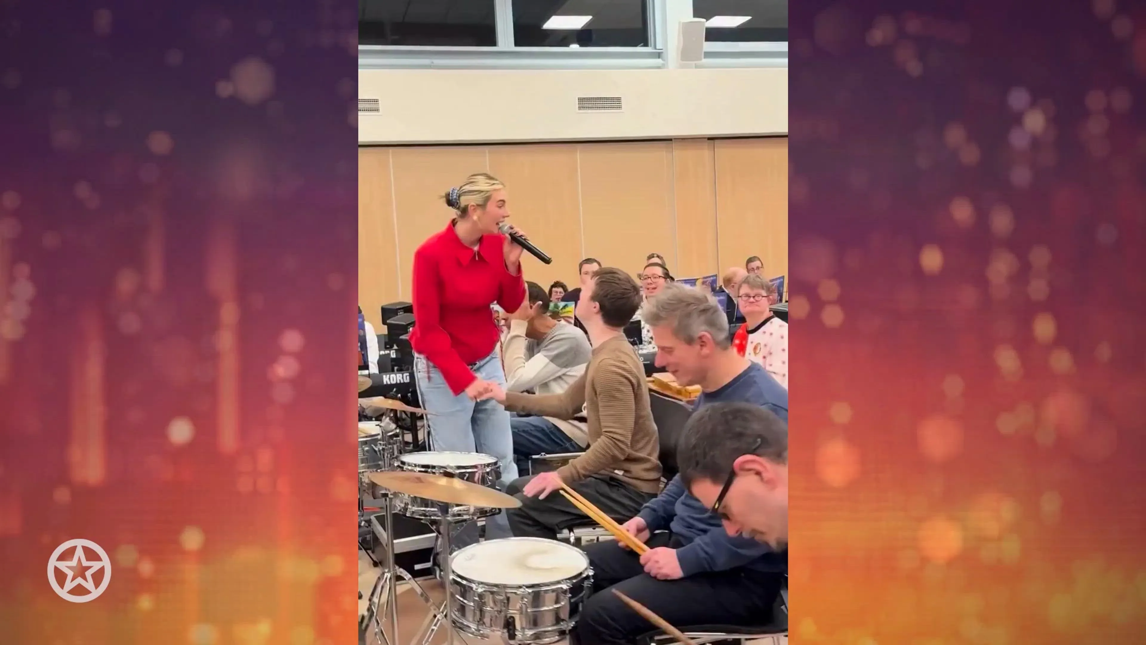 Zangeres Maan repeteert met de Jostiband