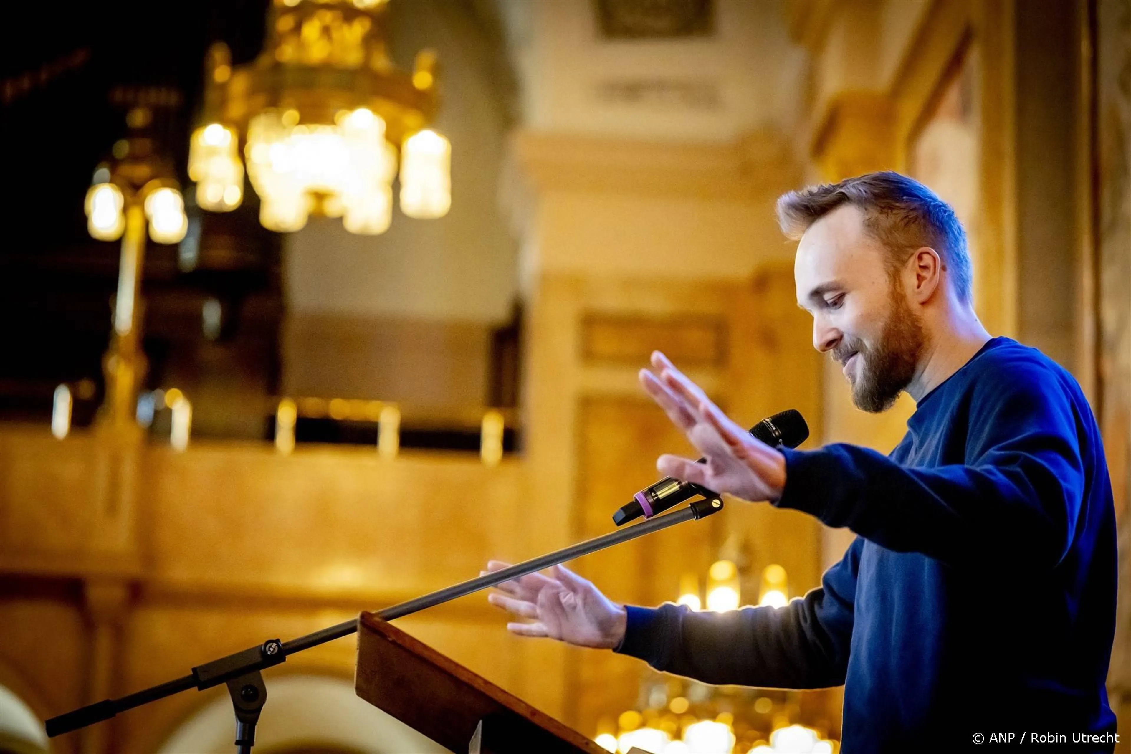 Arjen Lubach doet bizarre belofte
