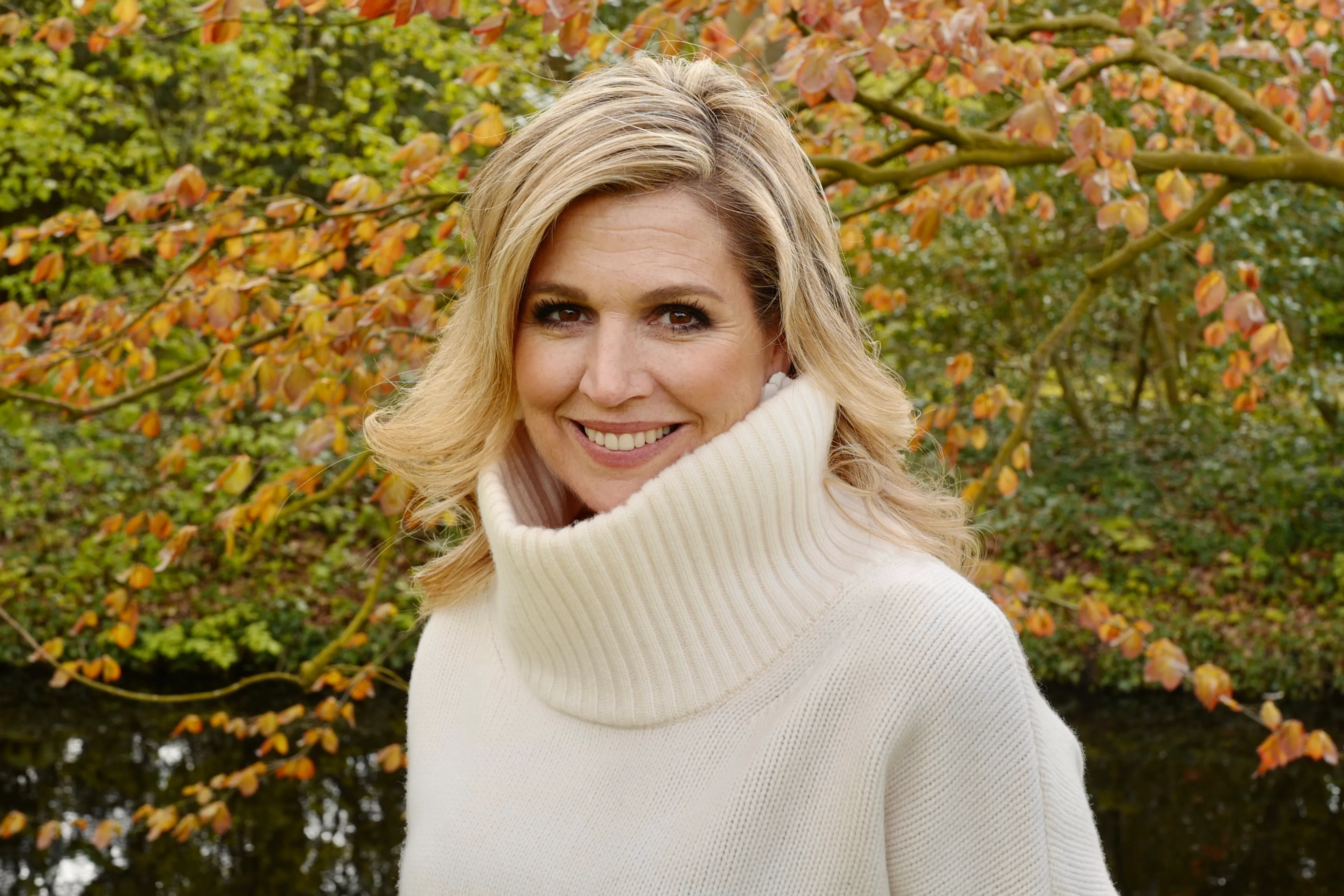 Máxima verwelkomd door tientallen kinderen
