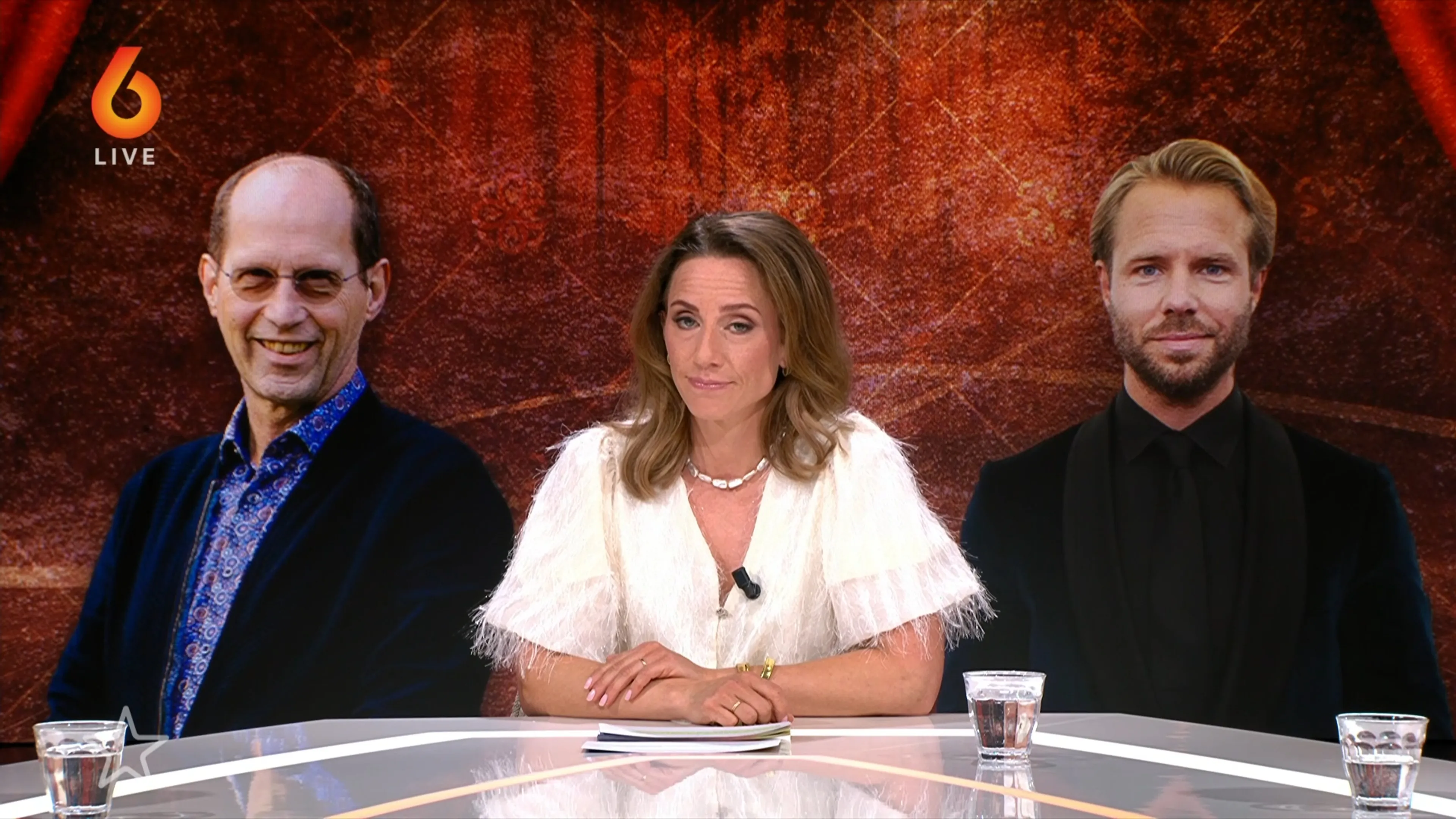 Shownieuws-tafel over theatercomeback Thijs Römer