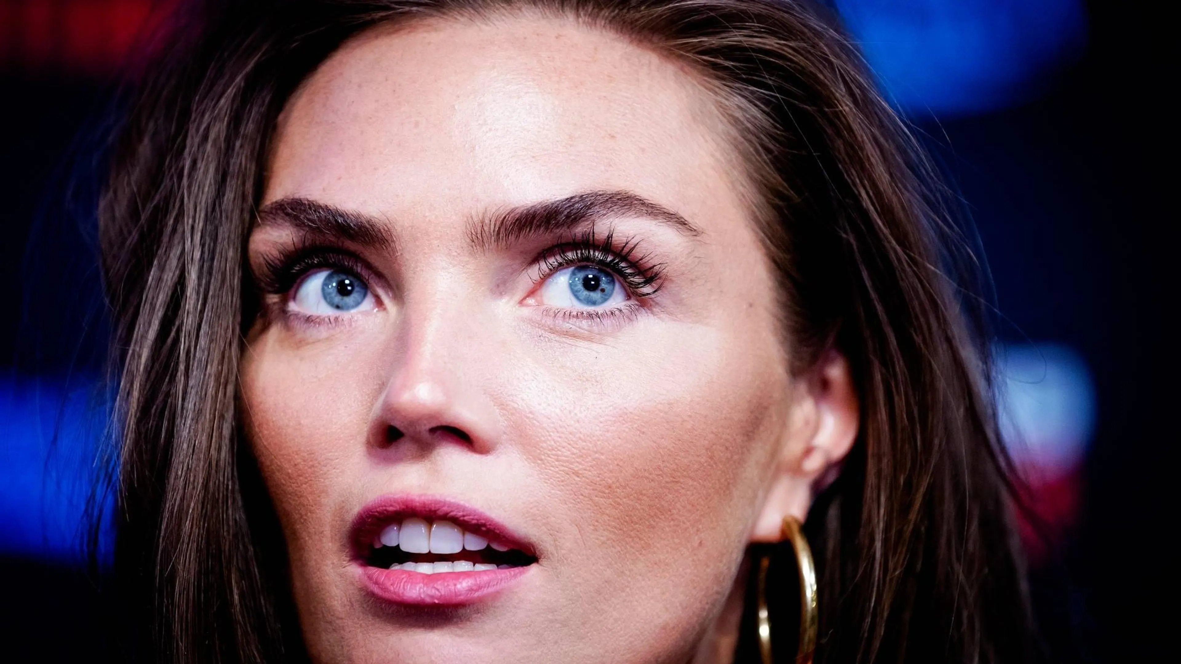 Kim Feenstra slaat terug na negatieve reacties op bikinifoto