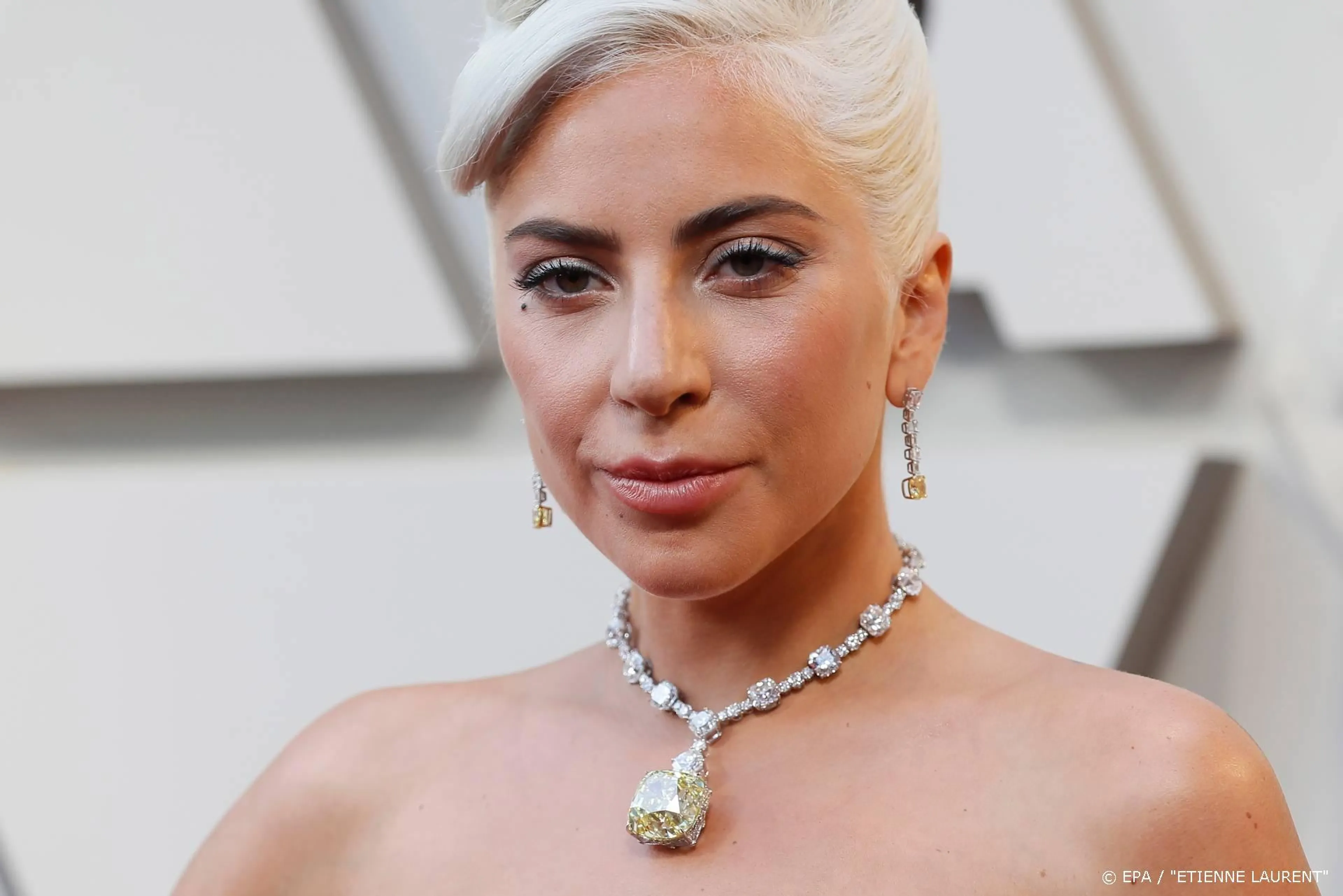 Lady Gaga wilde met diamant van 30 miljoen naar Taco Bell