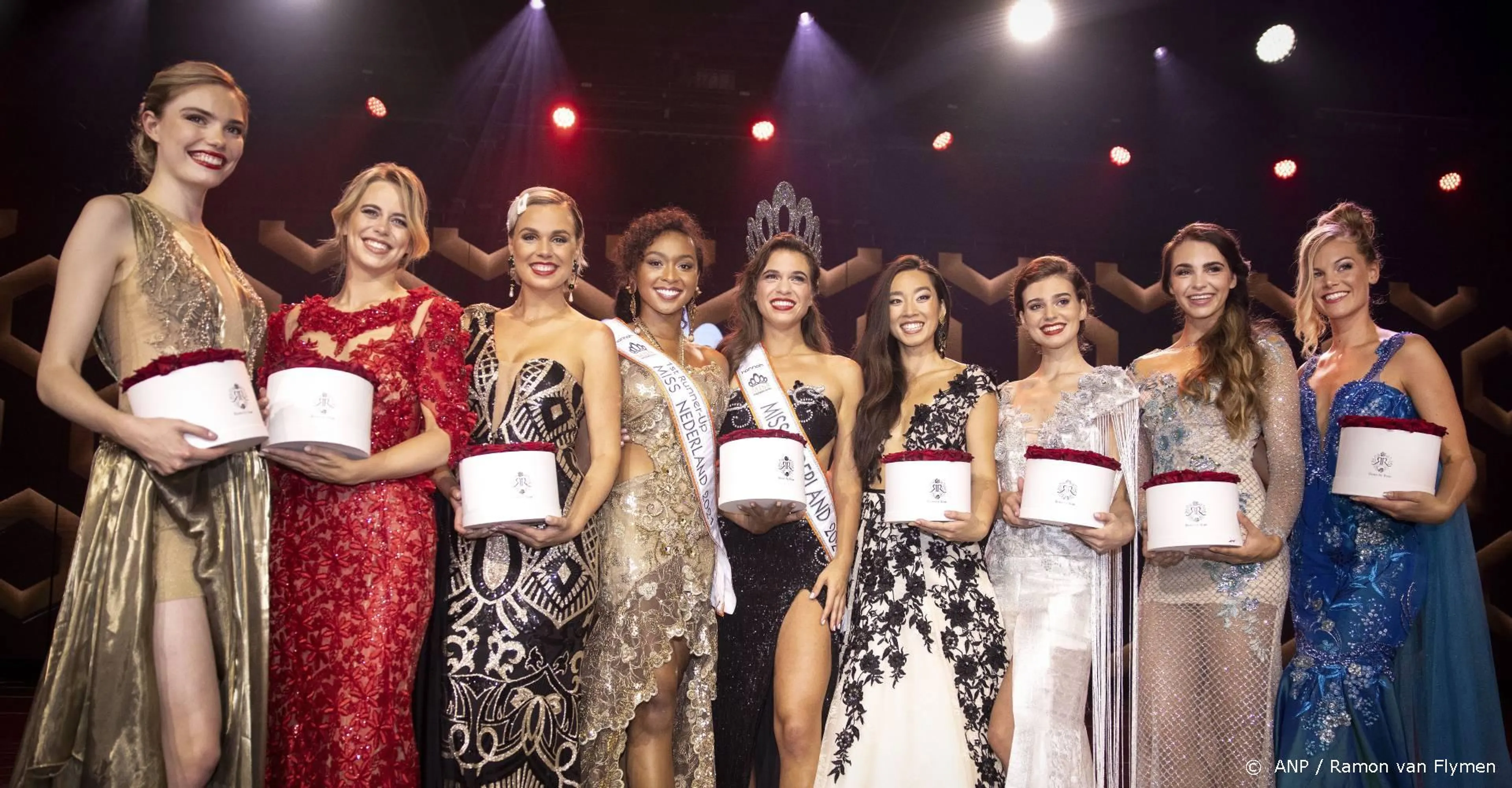 Julia Sinning uit Amsterdam uitgeroepen tot Miss Nederland 2021