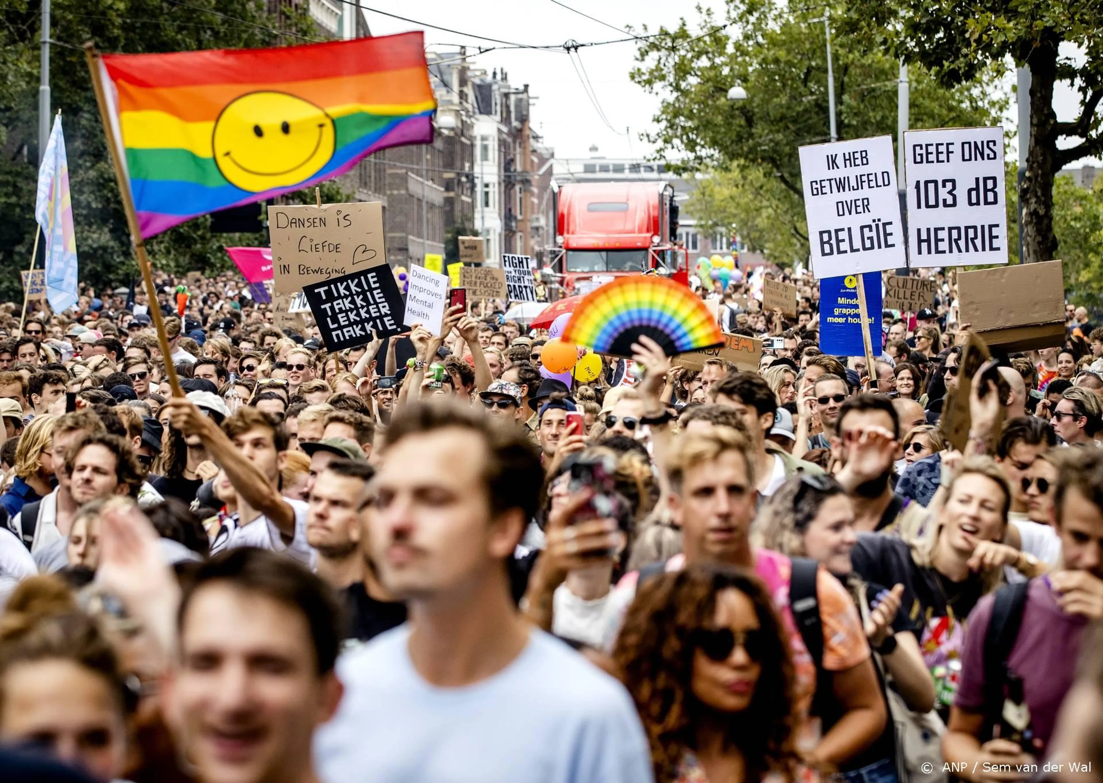 'Uitbundige' Unmute Us Amsterdam weerlegt opkomstcijfers gemeente