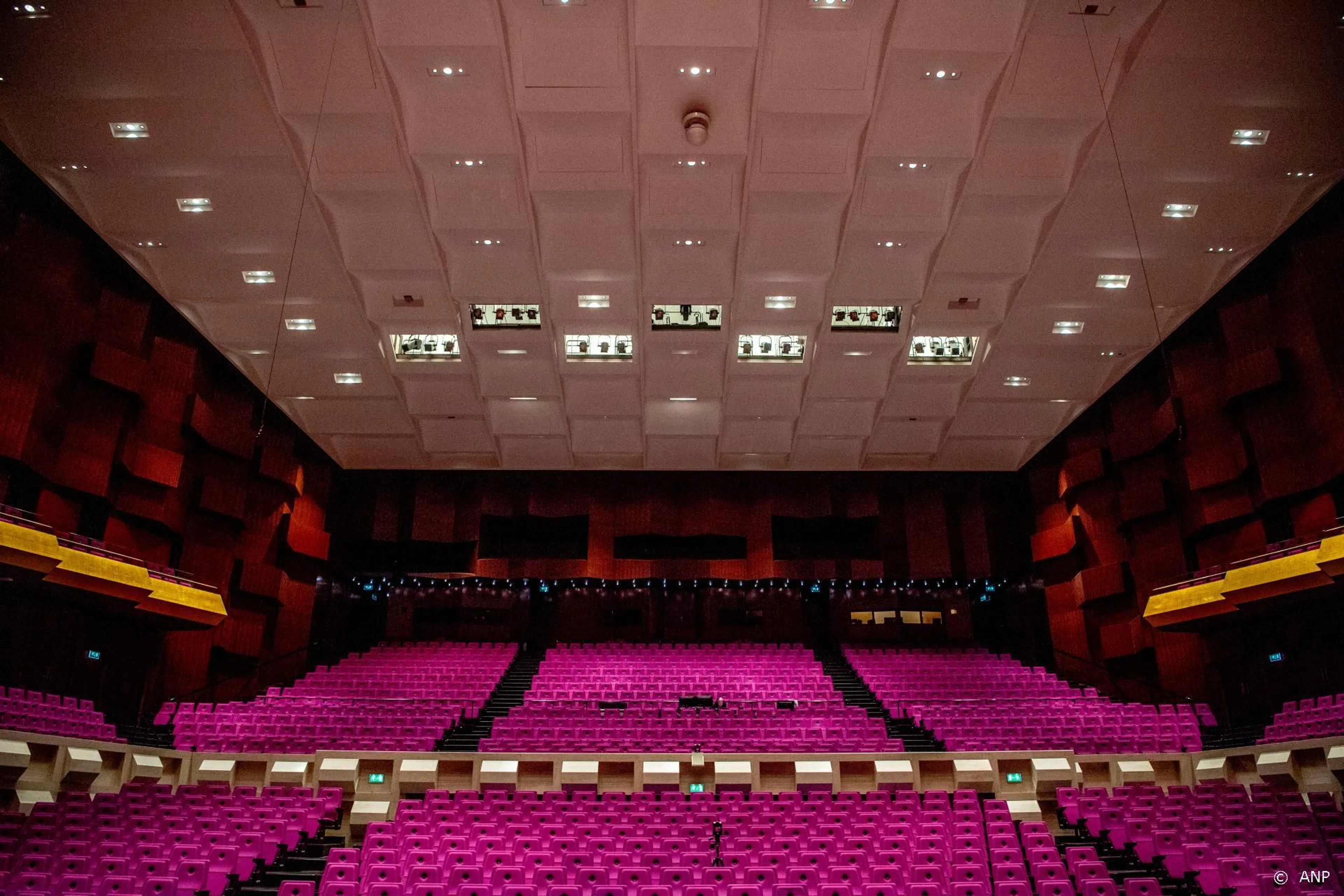 De Ashton Brothers duiken coronaproof het theater weer in