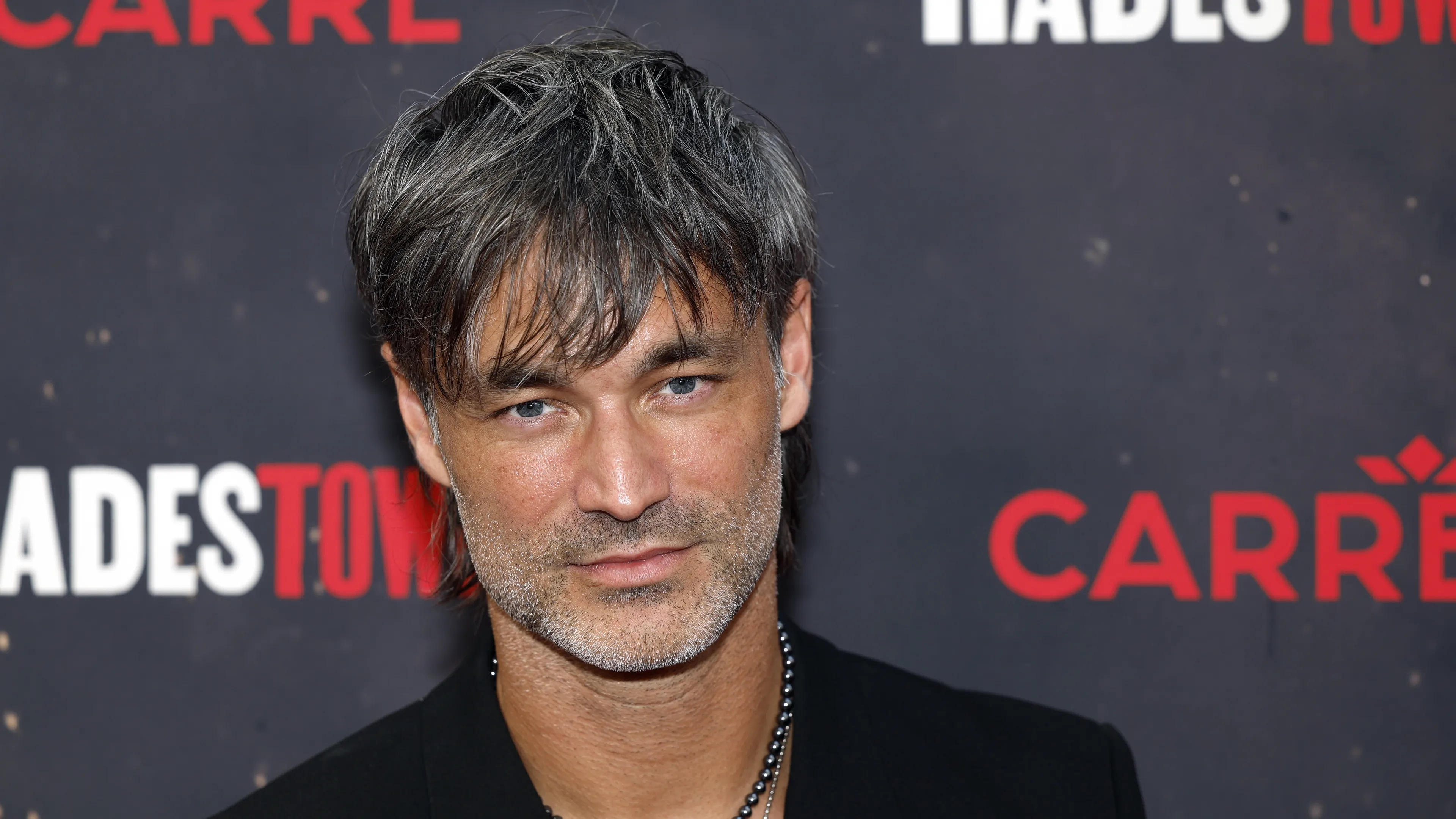 Jan Kooijman grapt over OnlyFans-carrière: 'Abonneer nu!'