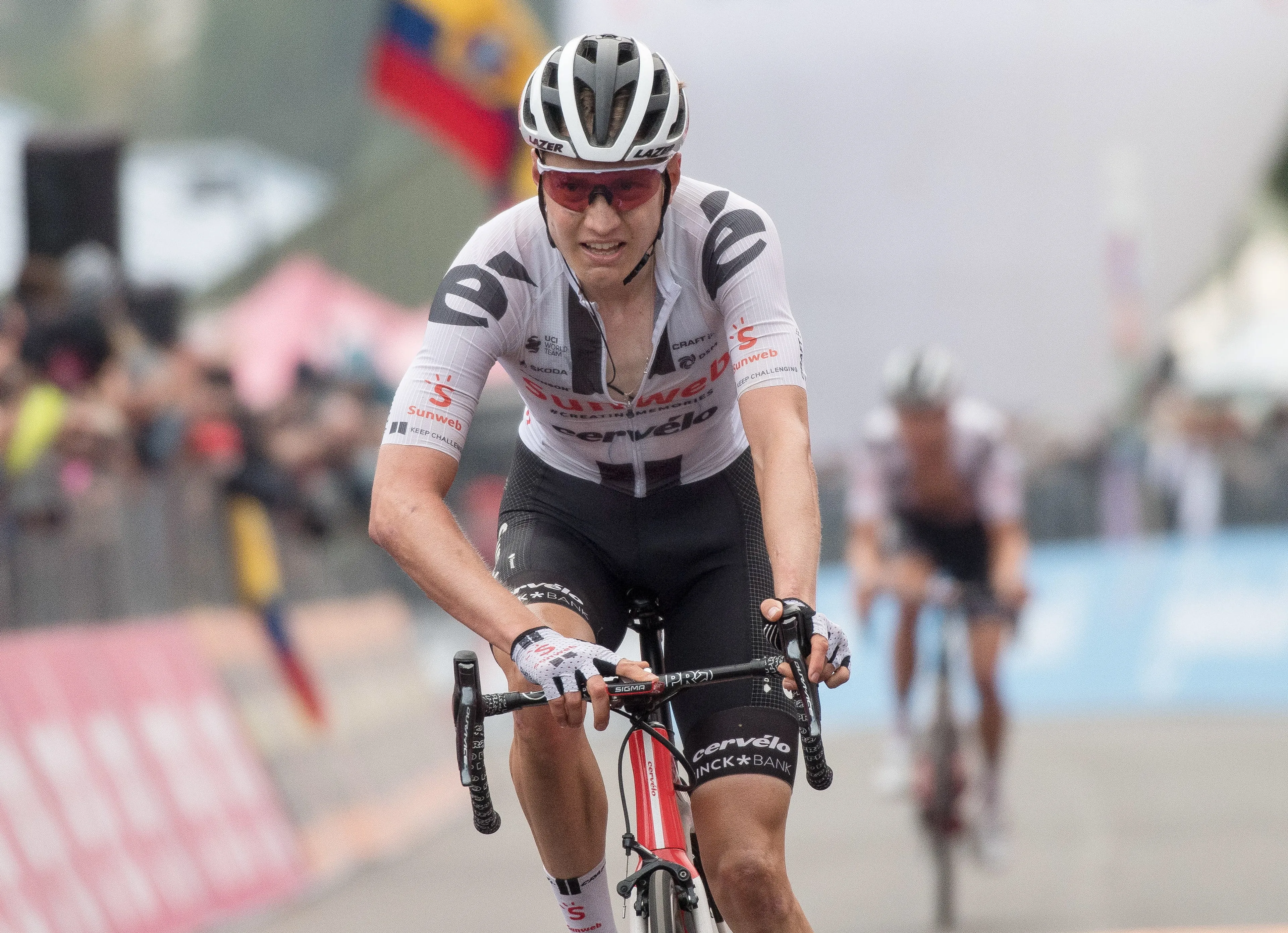 Wilco Kelderman nieuwe leider in Giro