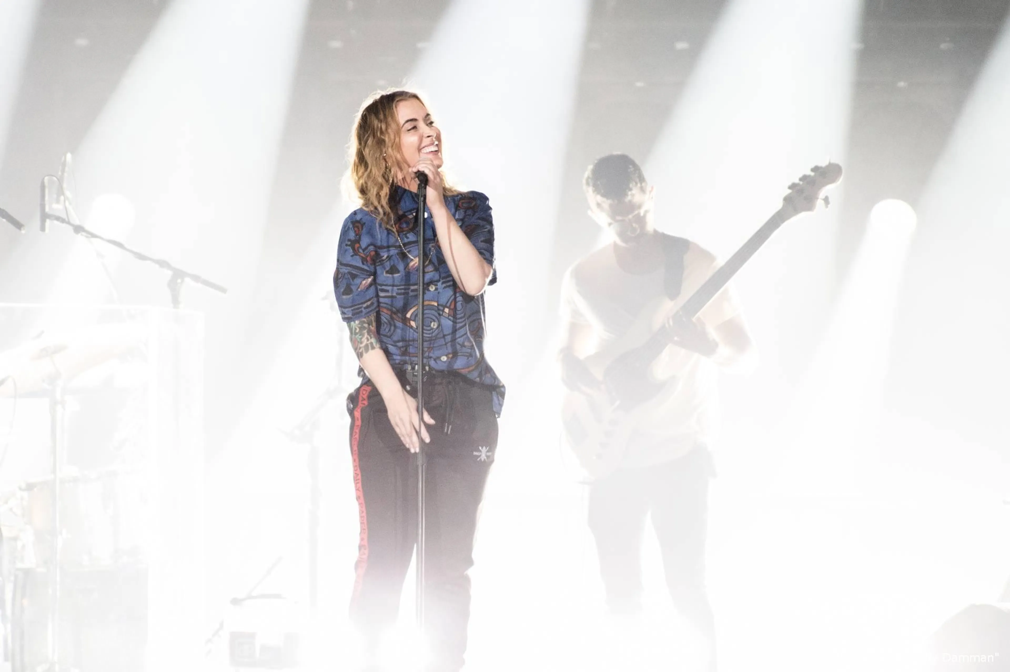 Dominique emotioneel over gestrande Anouk