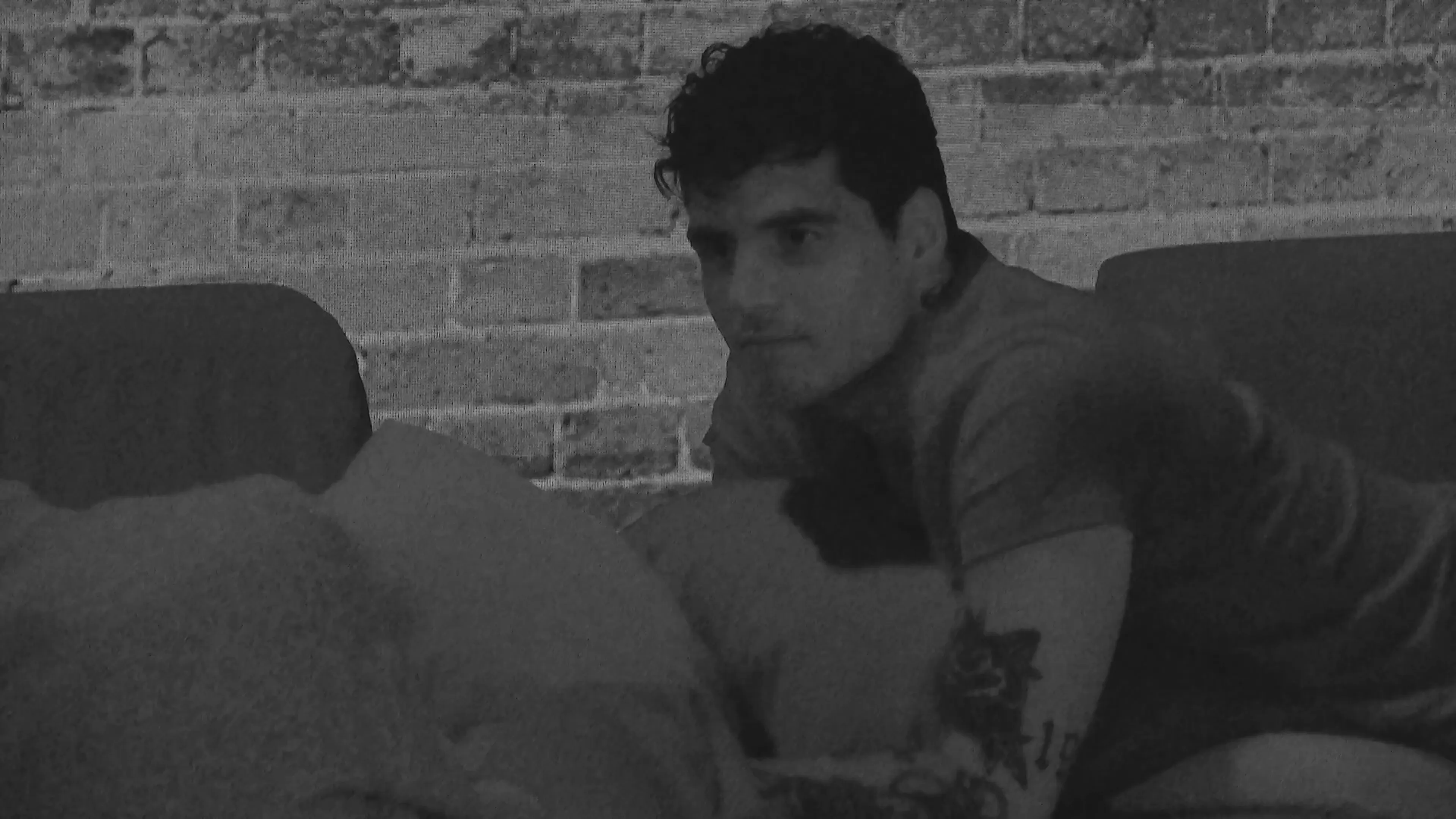 Bondgenoten-Diederik wil liever een relatie dan een vriendschap met Anouk
