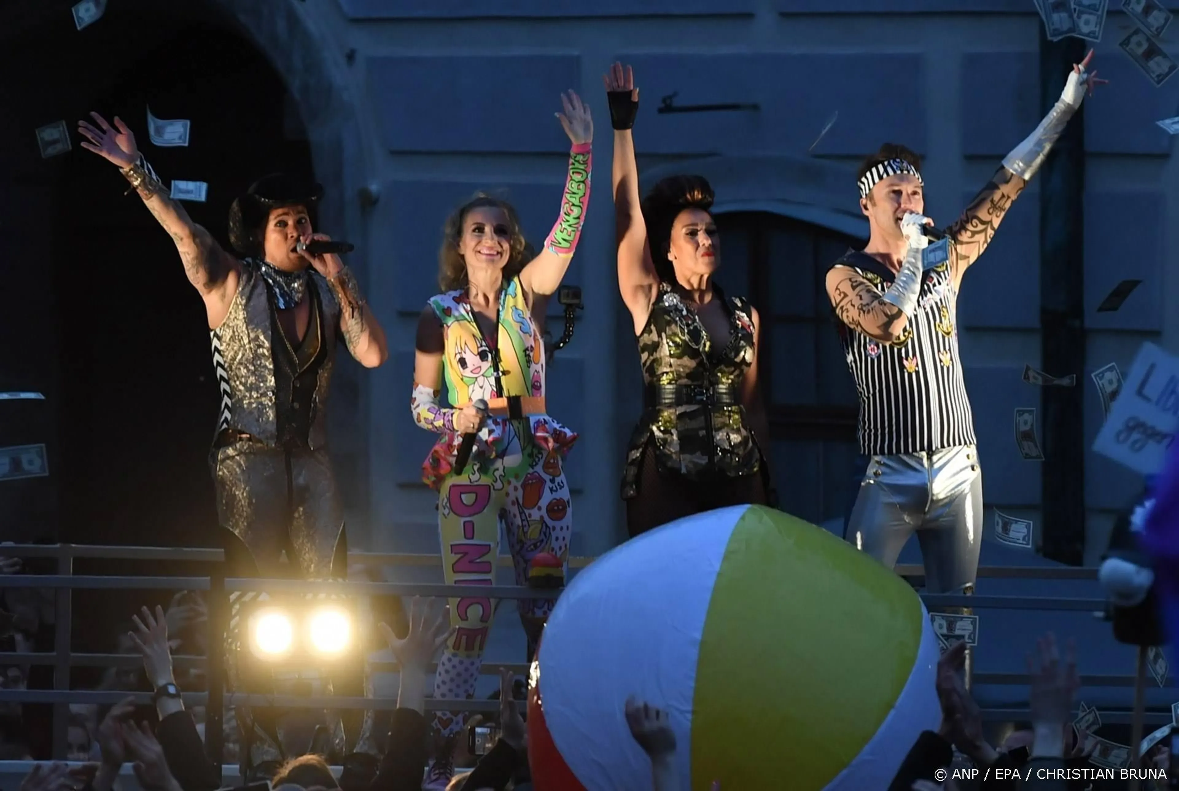 Vengaboys-zangeres neemt rigoureus besluit
