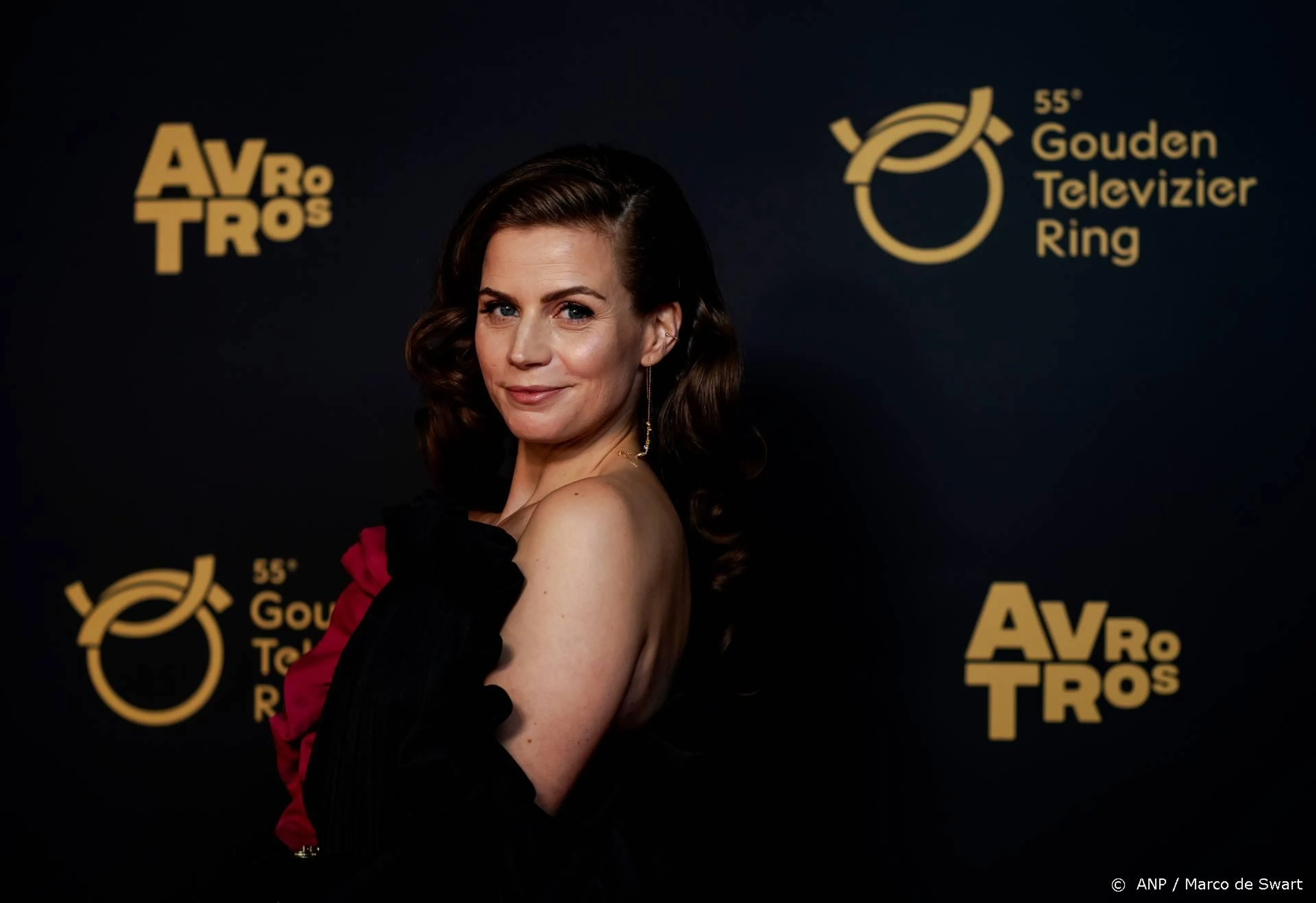 Elise Schaap voelt zich net Assepoester in Televizier-jurk