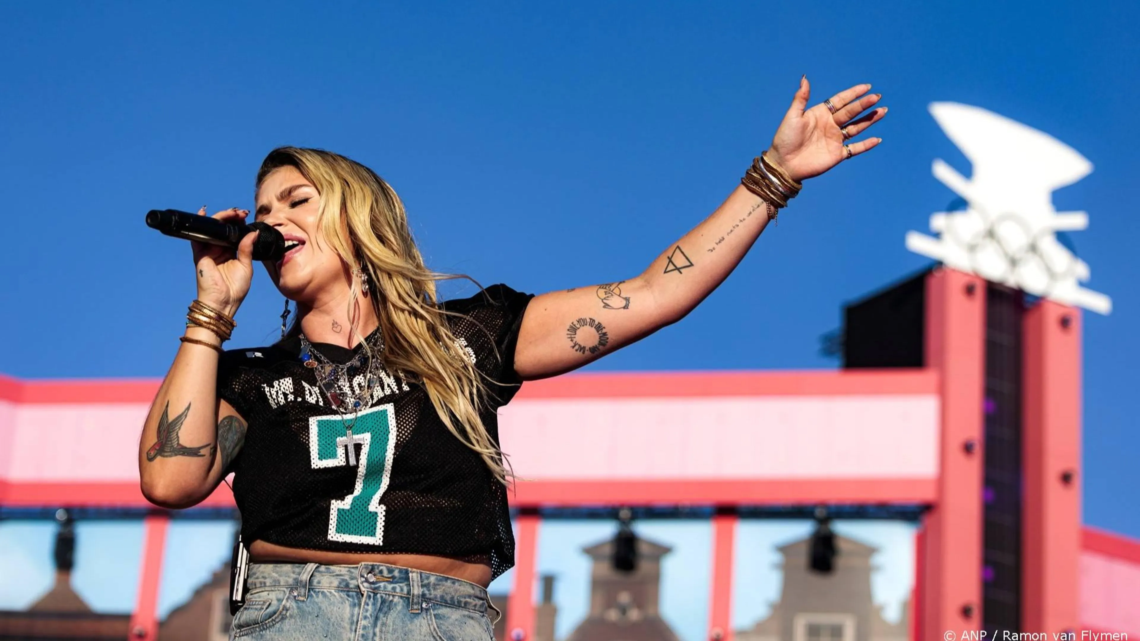 Roxeanne Hazes presenteert dit jaar Buma NL Awards