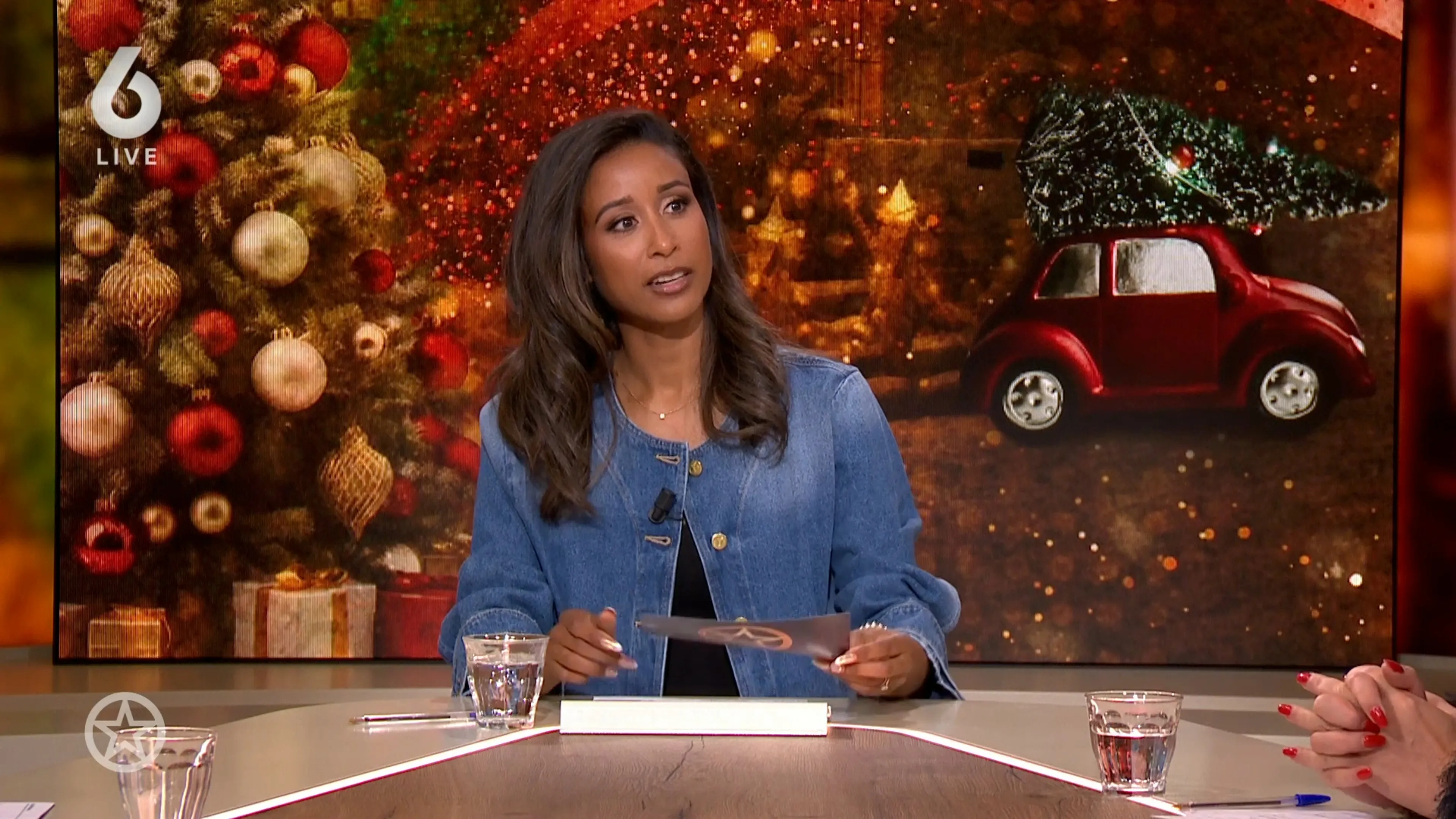 Kerstspecial-battle tussen Bauers, Meilandjes en Robert ten Brink