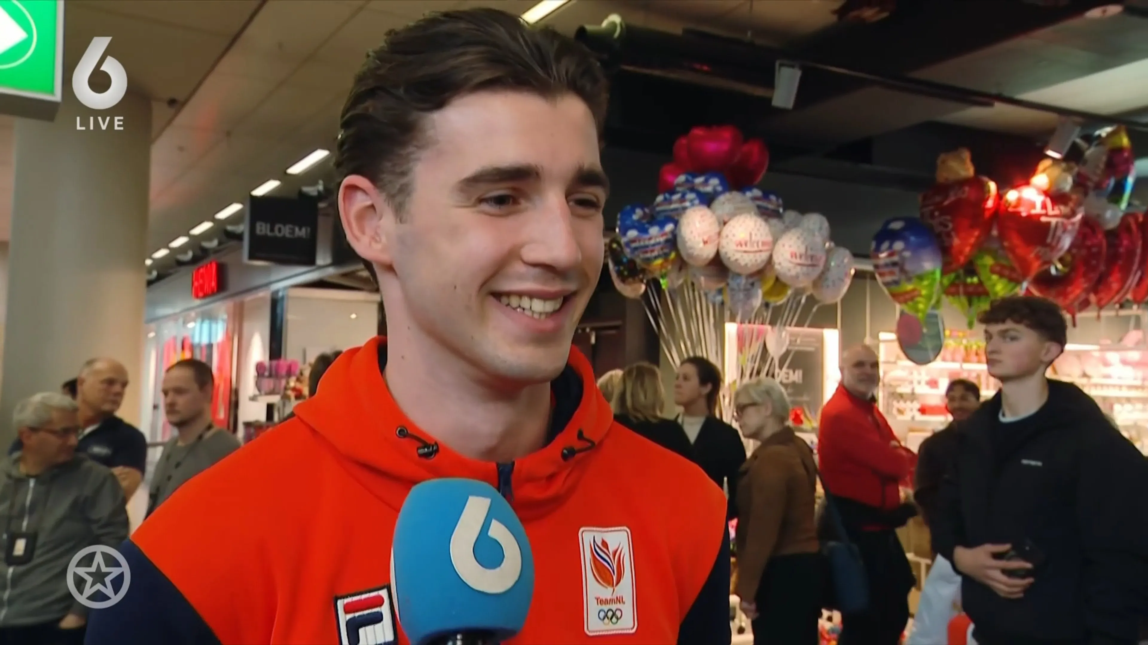 Warm welkom en sappige verhalen Olympische sporters op Schiphol