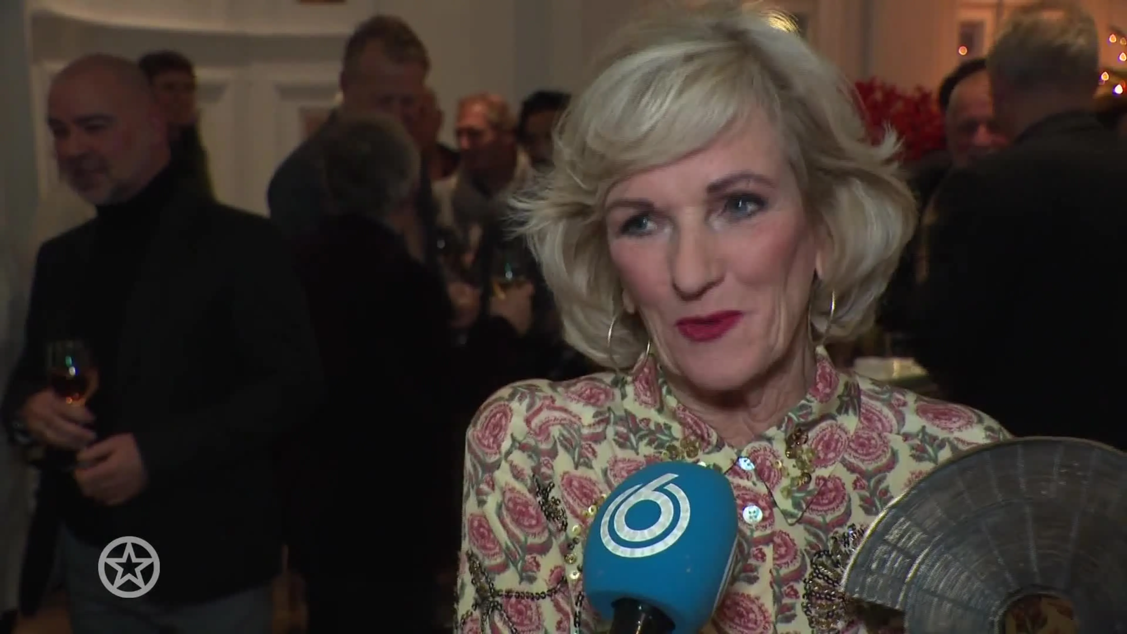 Tineke Schouten krijgt oeuvreprijs van André van Duin