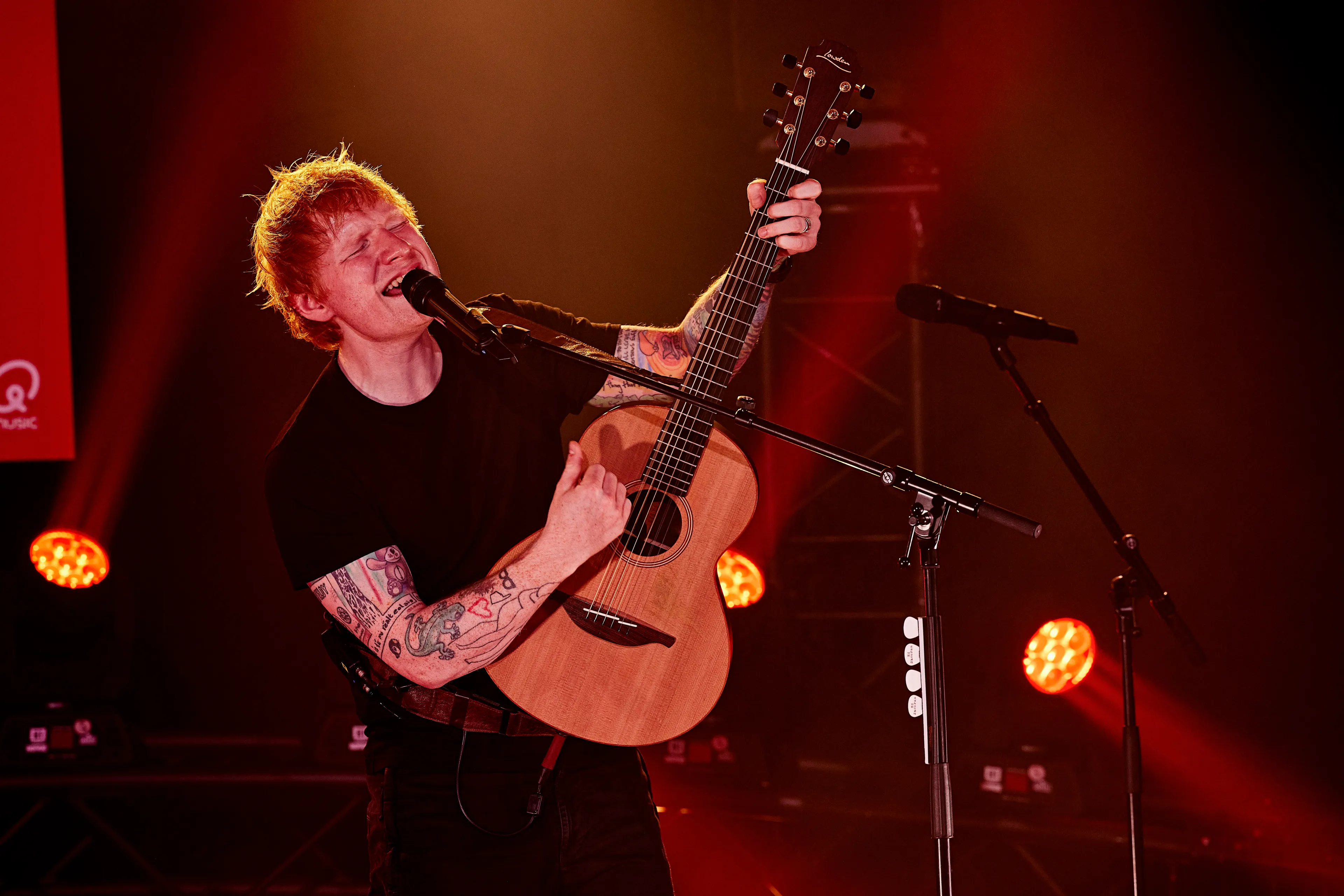 Ed Sheeran geeft intieme show bij Qmusic