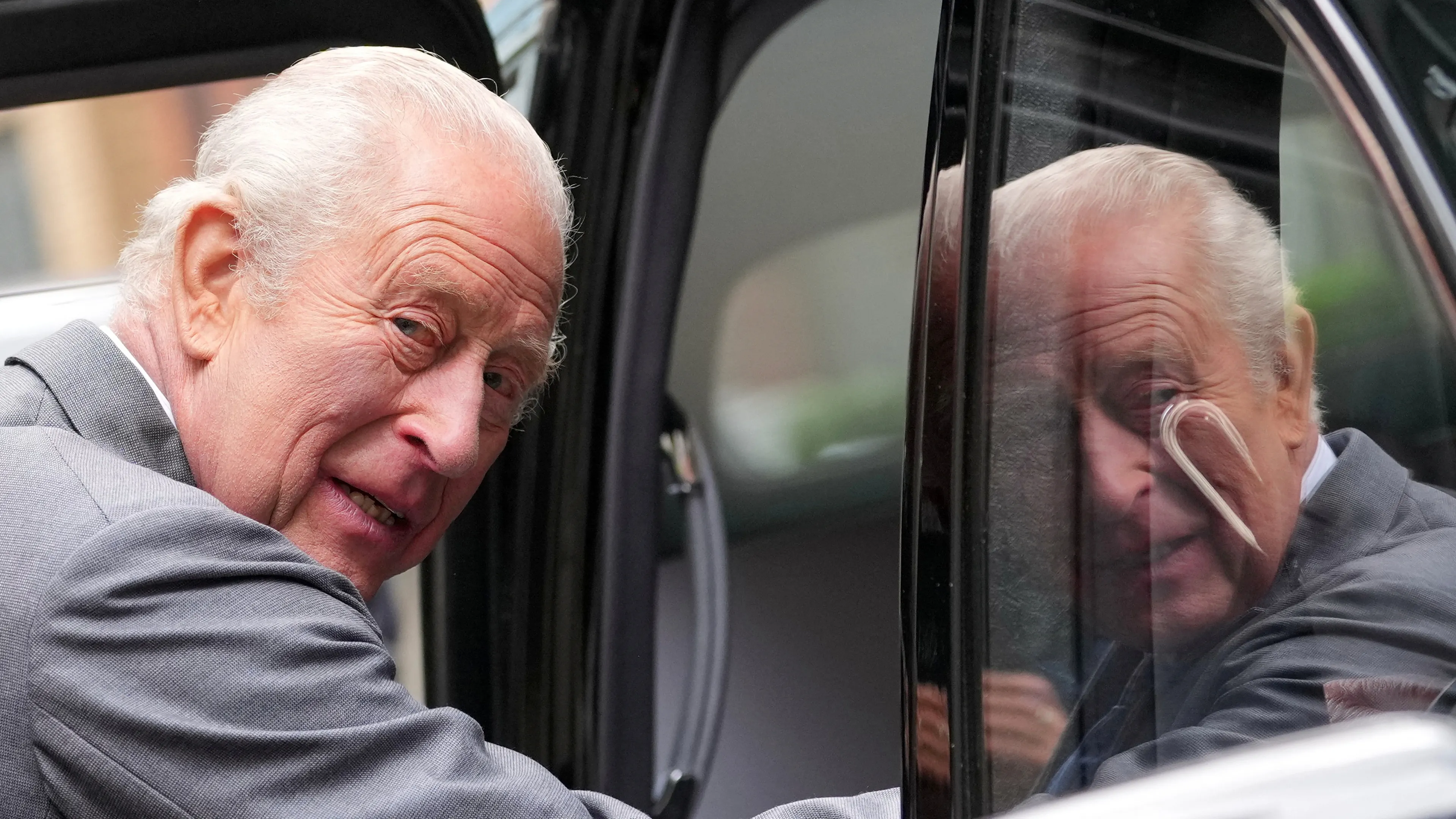 Koning Charles per ongeluk dood verklaard: 'Onze excuses'