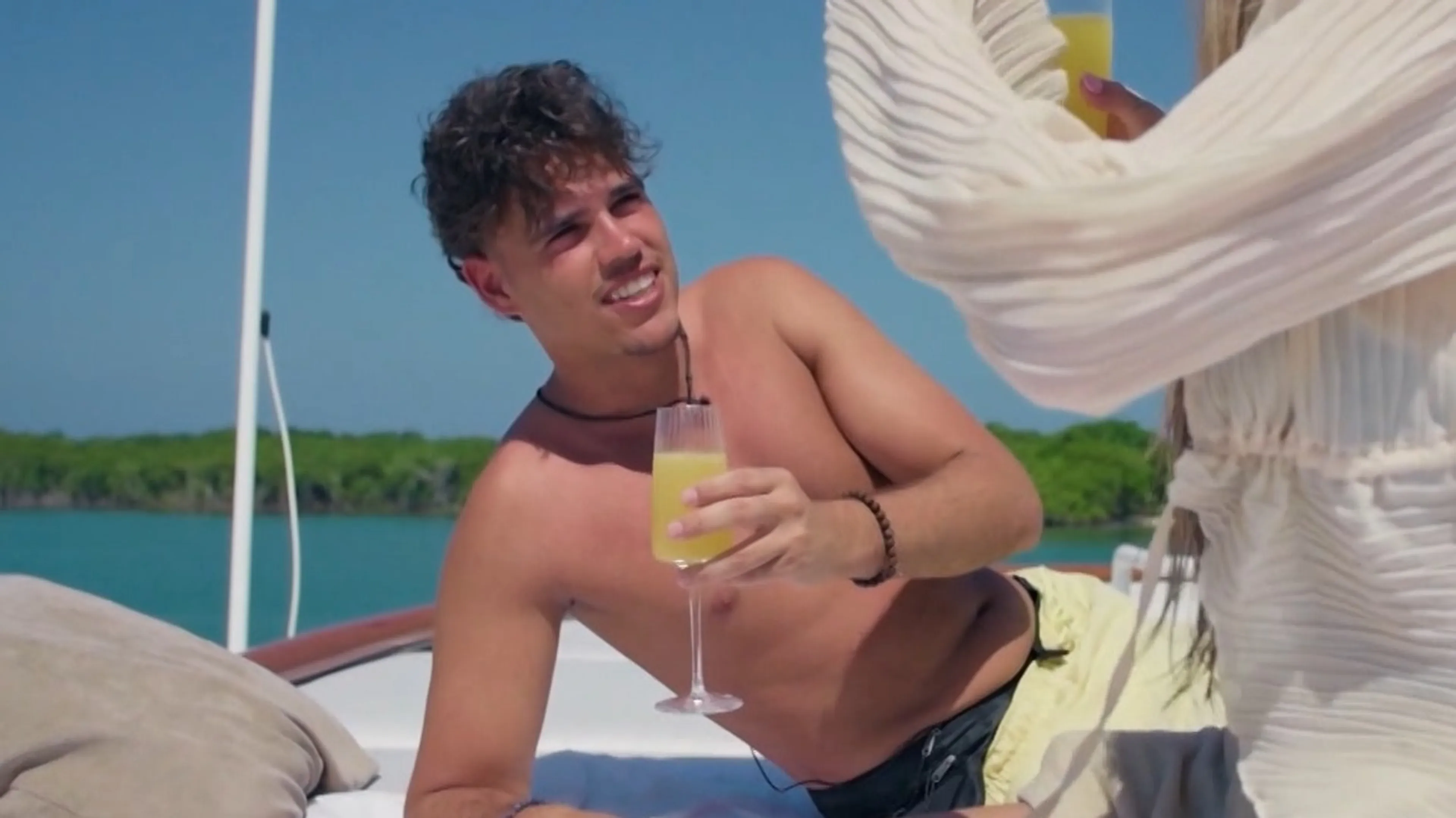 Luca Tor door het dolle heen na winst Anti Survival Show