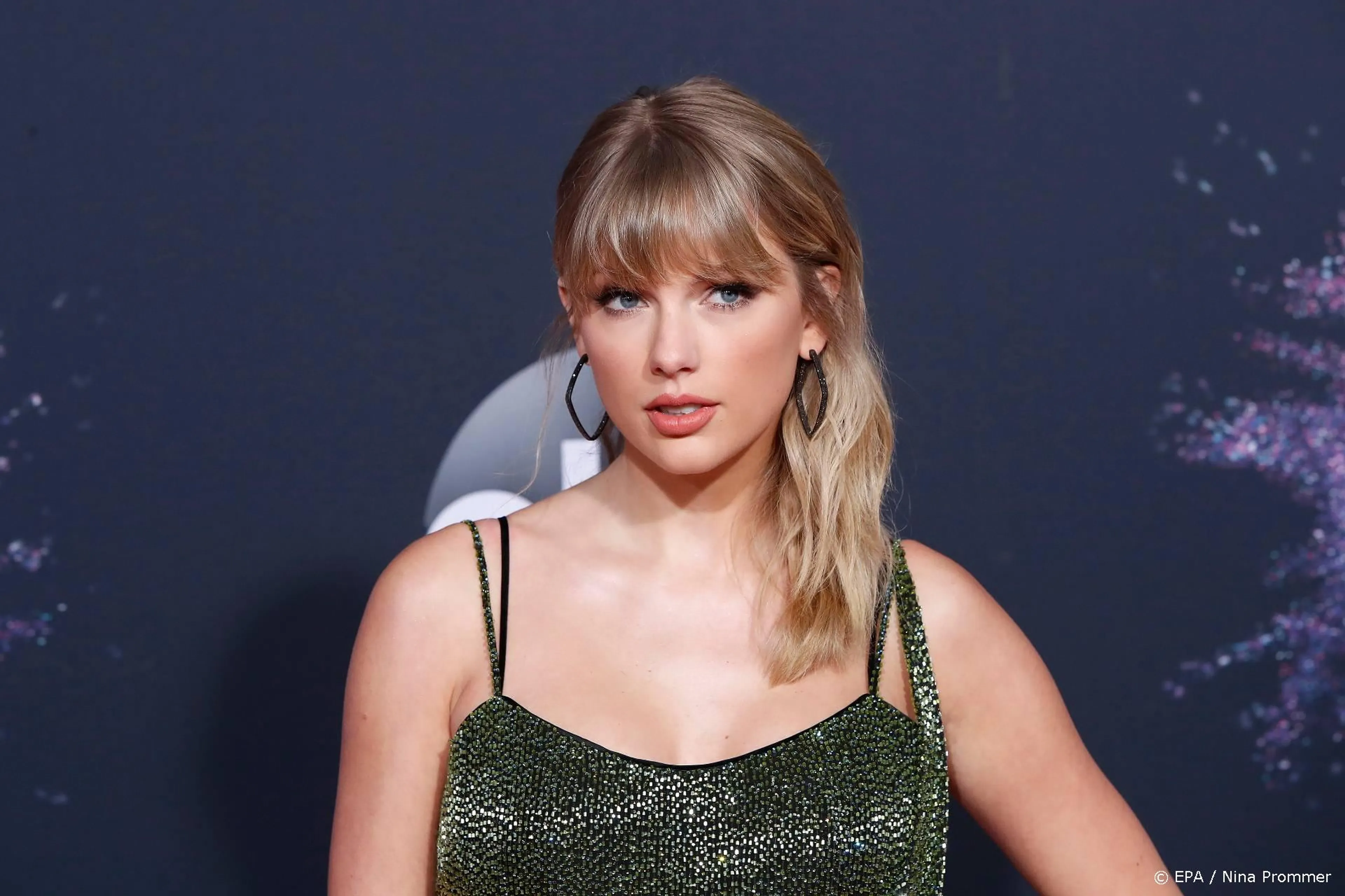 Fans Taylor Swift vieren dat ze muziek opnieuw mag opnemen
