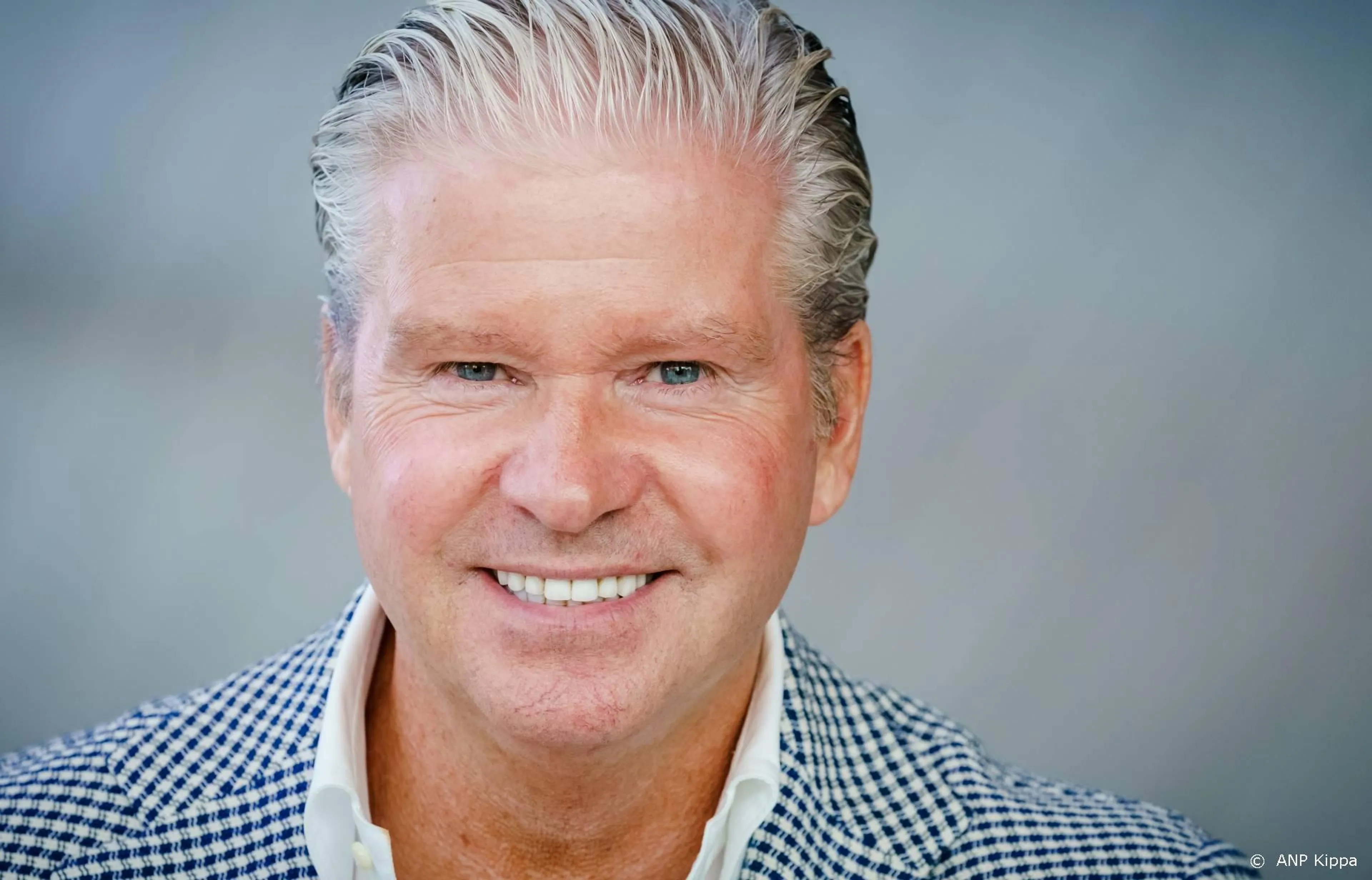 ZIEN: Dries Roelvink verbluft met killerbody 