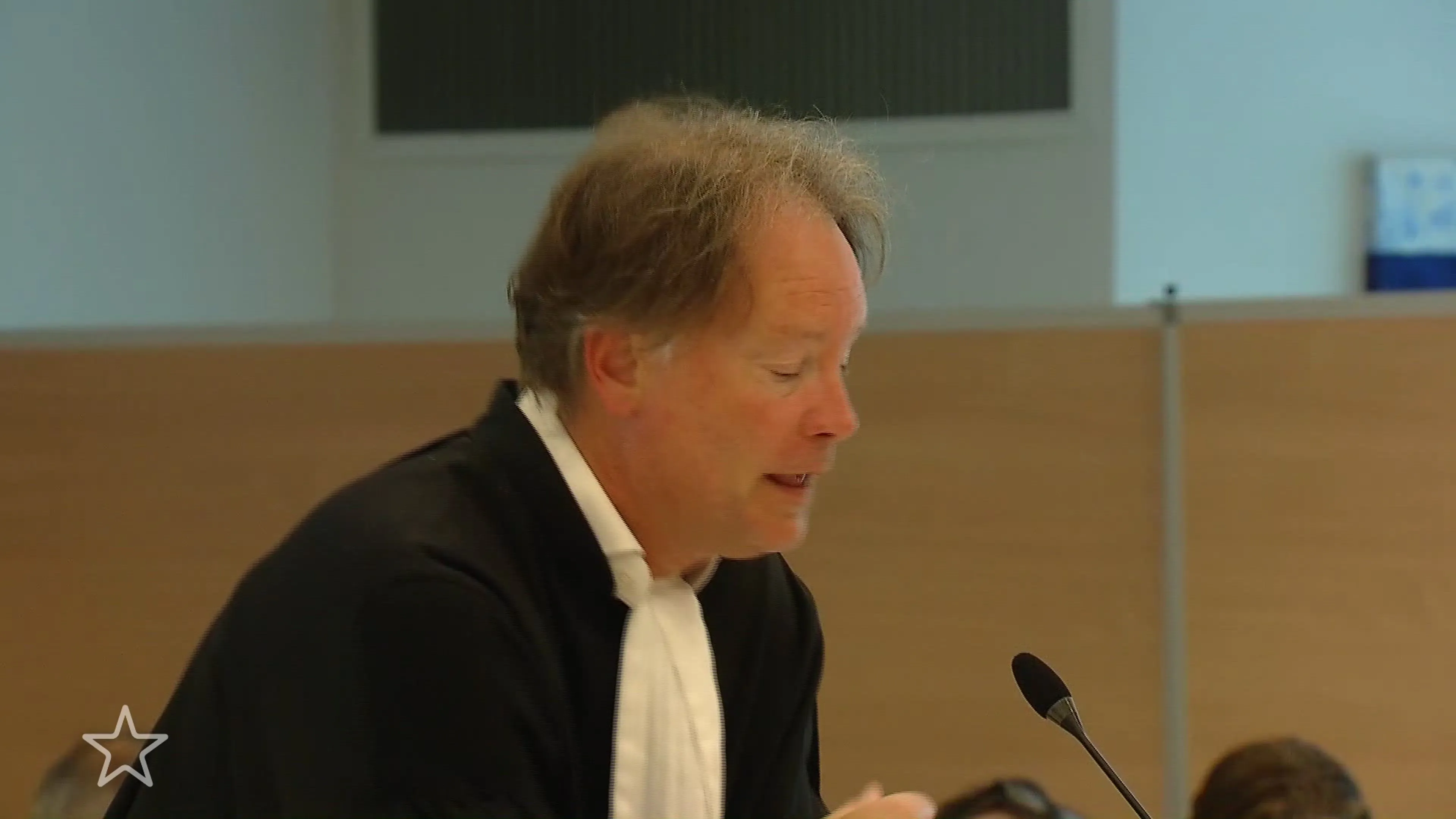 Advocaat zegt dat Ali B nog steeds wil praten met aangeefsters