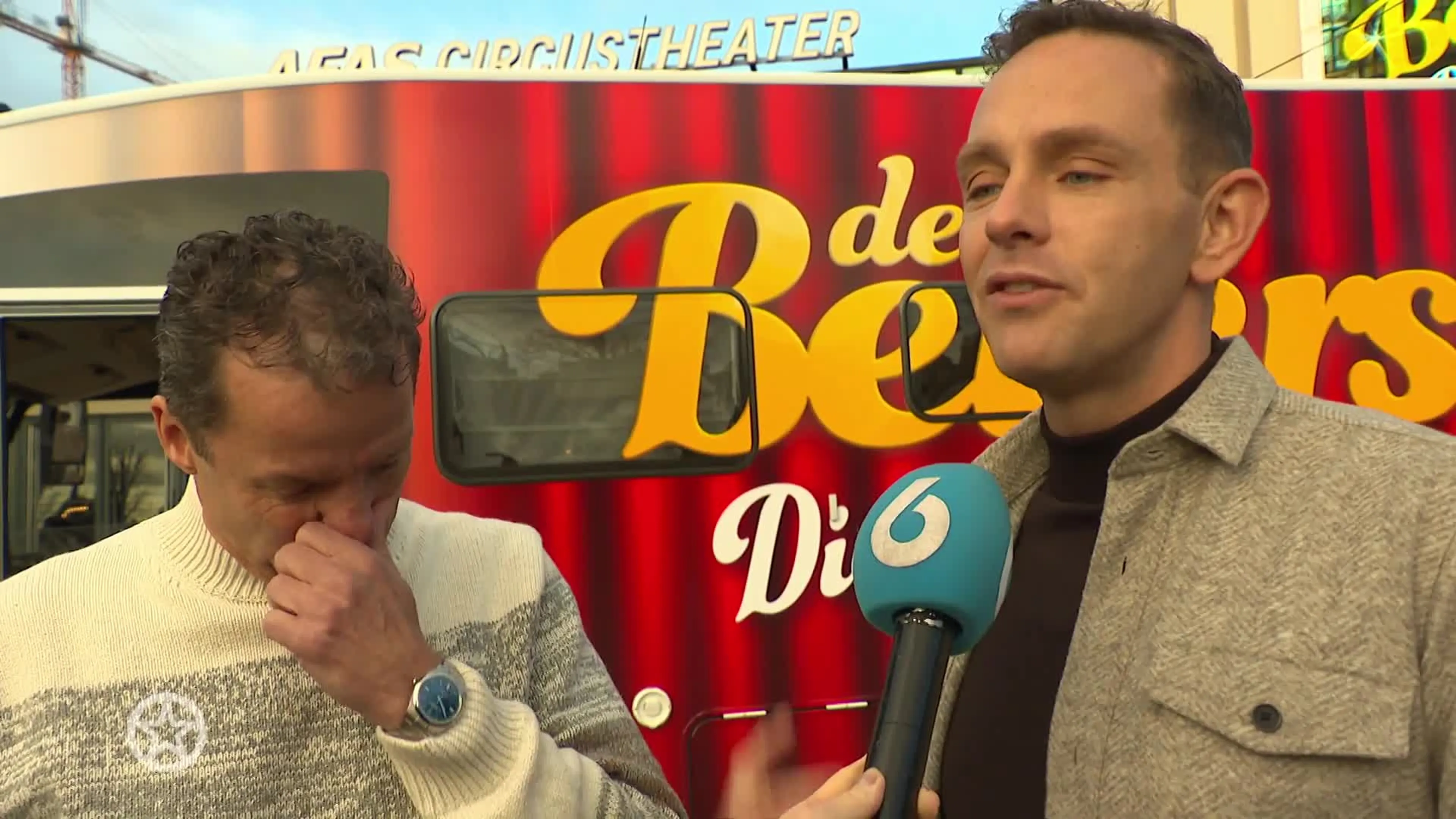 De Bevers gaan het theater in
