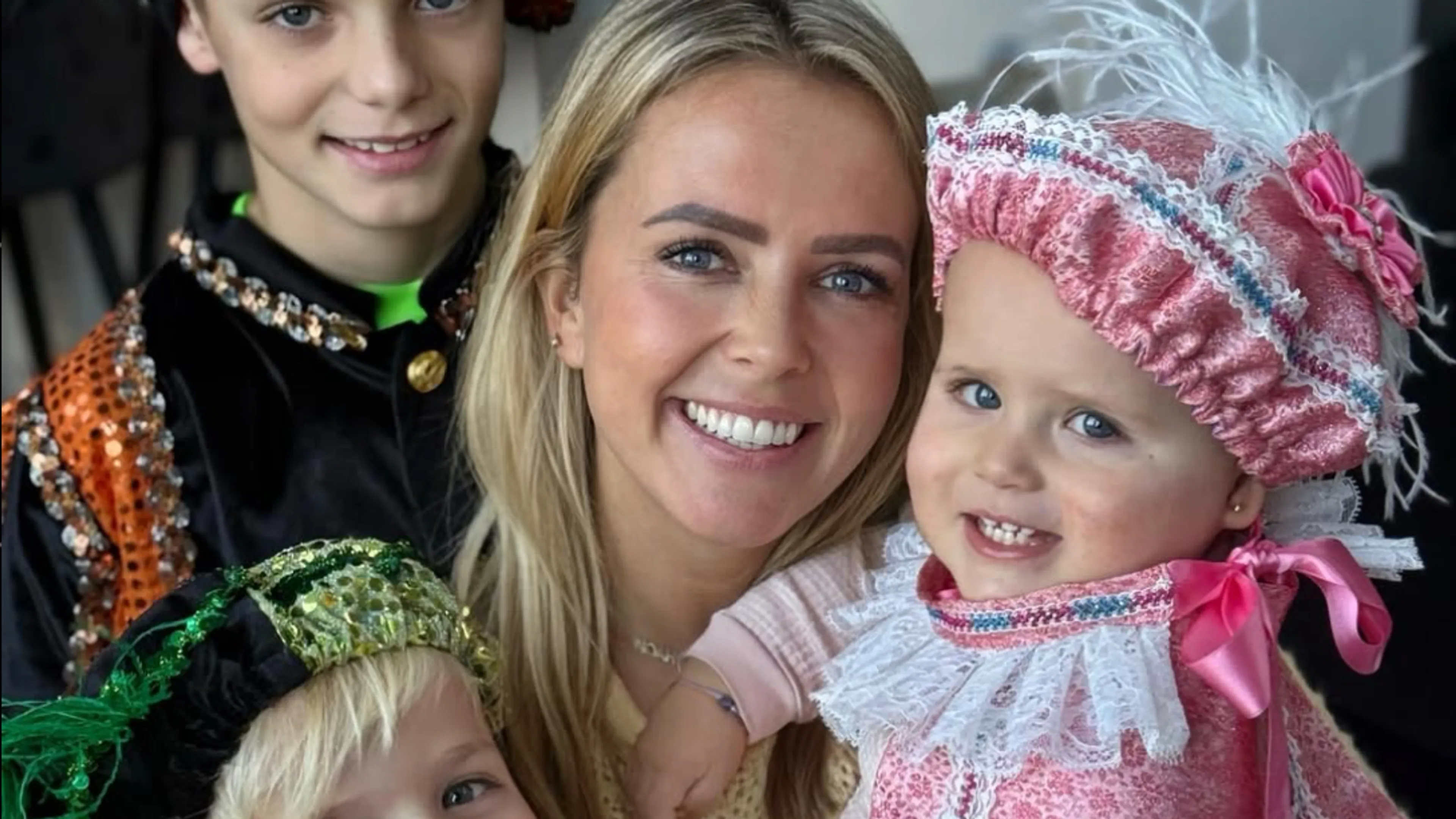 Monique Smit deelt heugelijk nieuws