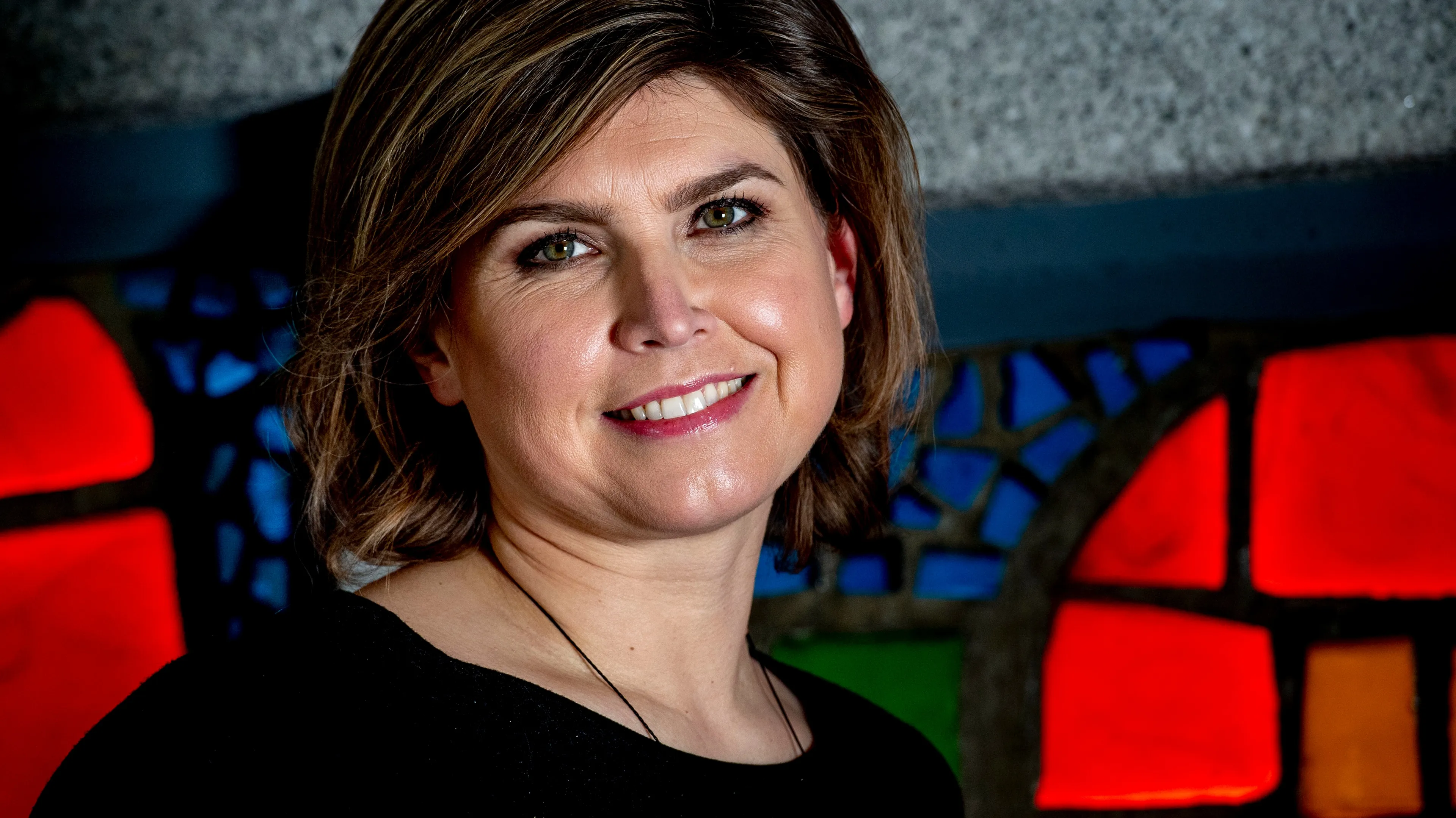 Angela de Jong haar huis overstroomd: 'Inpandig zwembad'