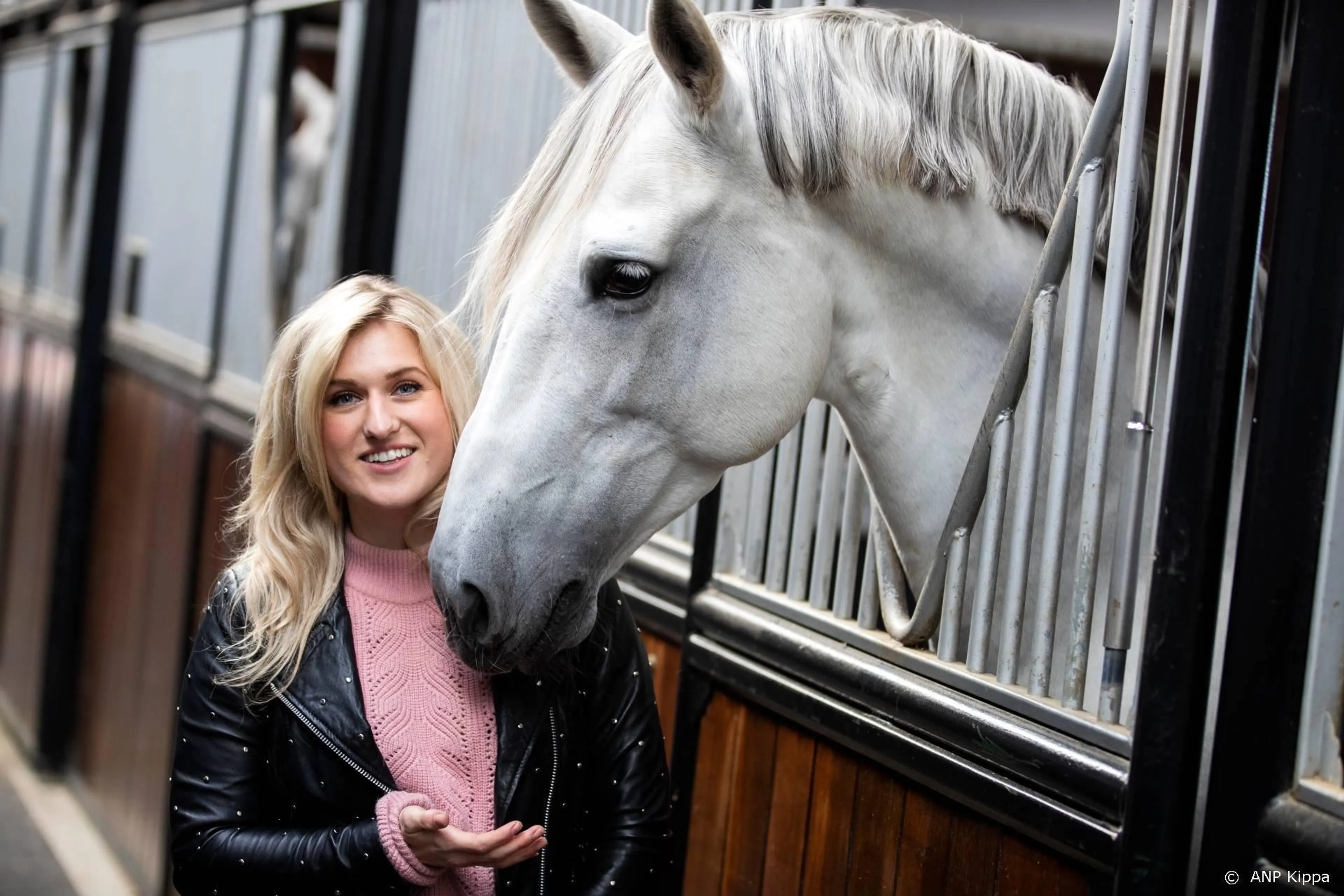 Britt Dekker in de race voor bijzondere prijs
