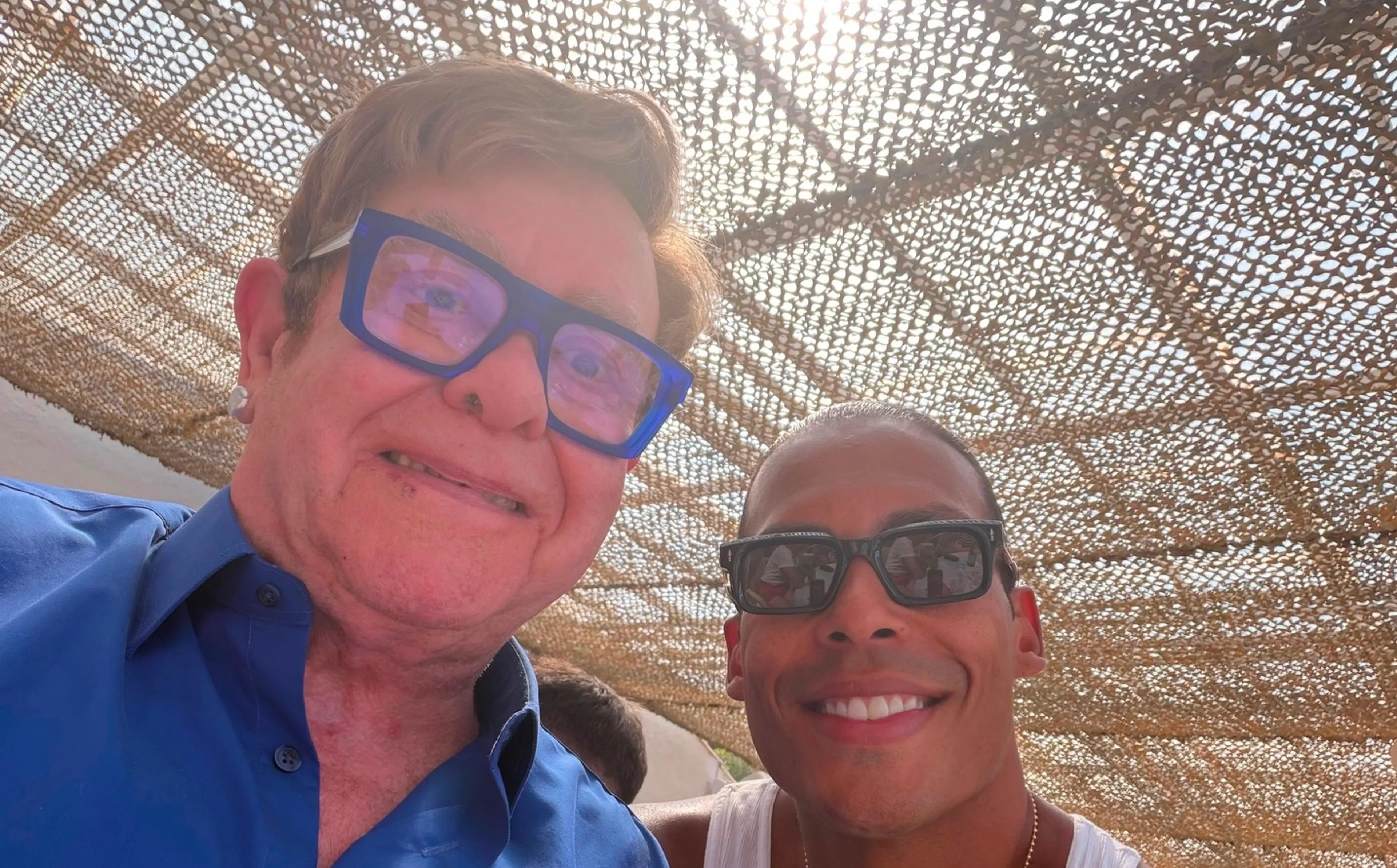 Virgil van Dijk deelt beelden van ontmoeting met Elton John
